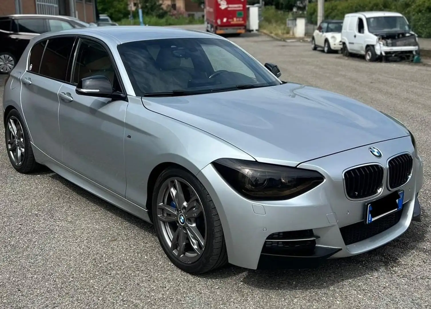BMW 135 M 135i 5p xdrive Gris - 2