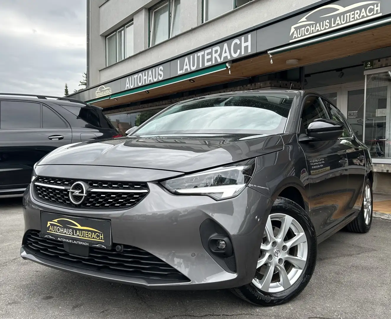 Opel Corsa 1,2 Elegance *1.BESITZ *38.600KM *KAMERA *AHK *SHZ Grijs - 1