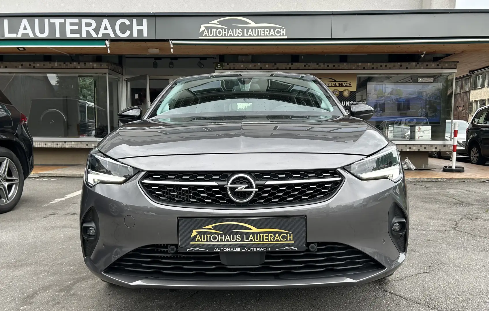 Opel Corsa 1,2 Elegance *1.BESITZ *38.600KM *KAMERA *AHK *SHZ Grijs - 2