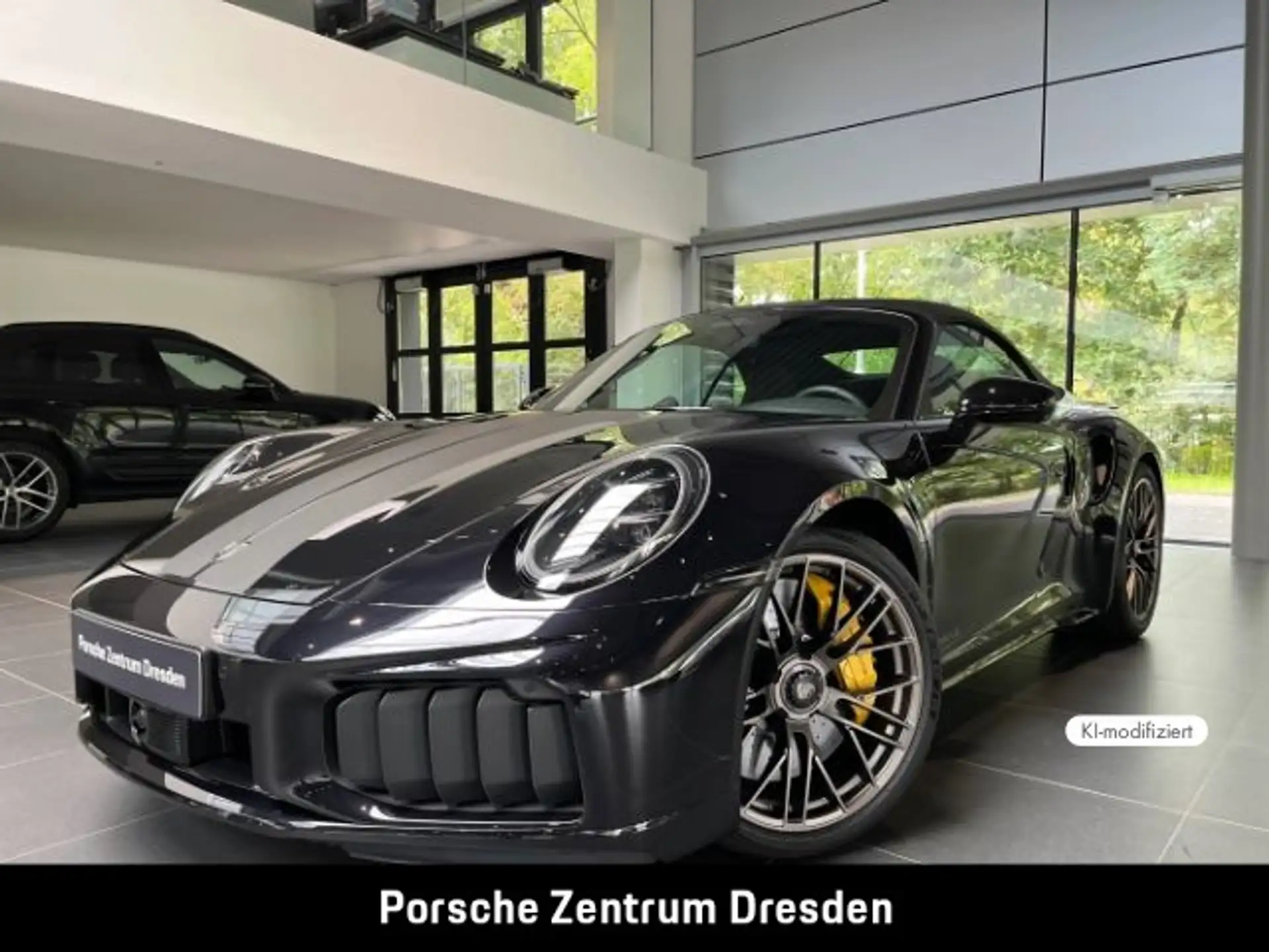 포르쉐 911 Turbo S Cabriolet 2026 검정 사진 1