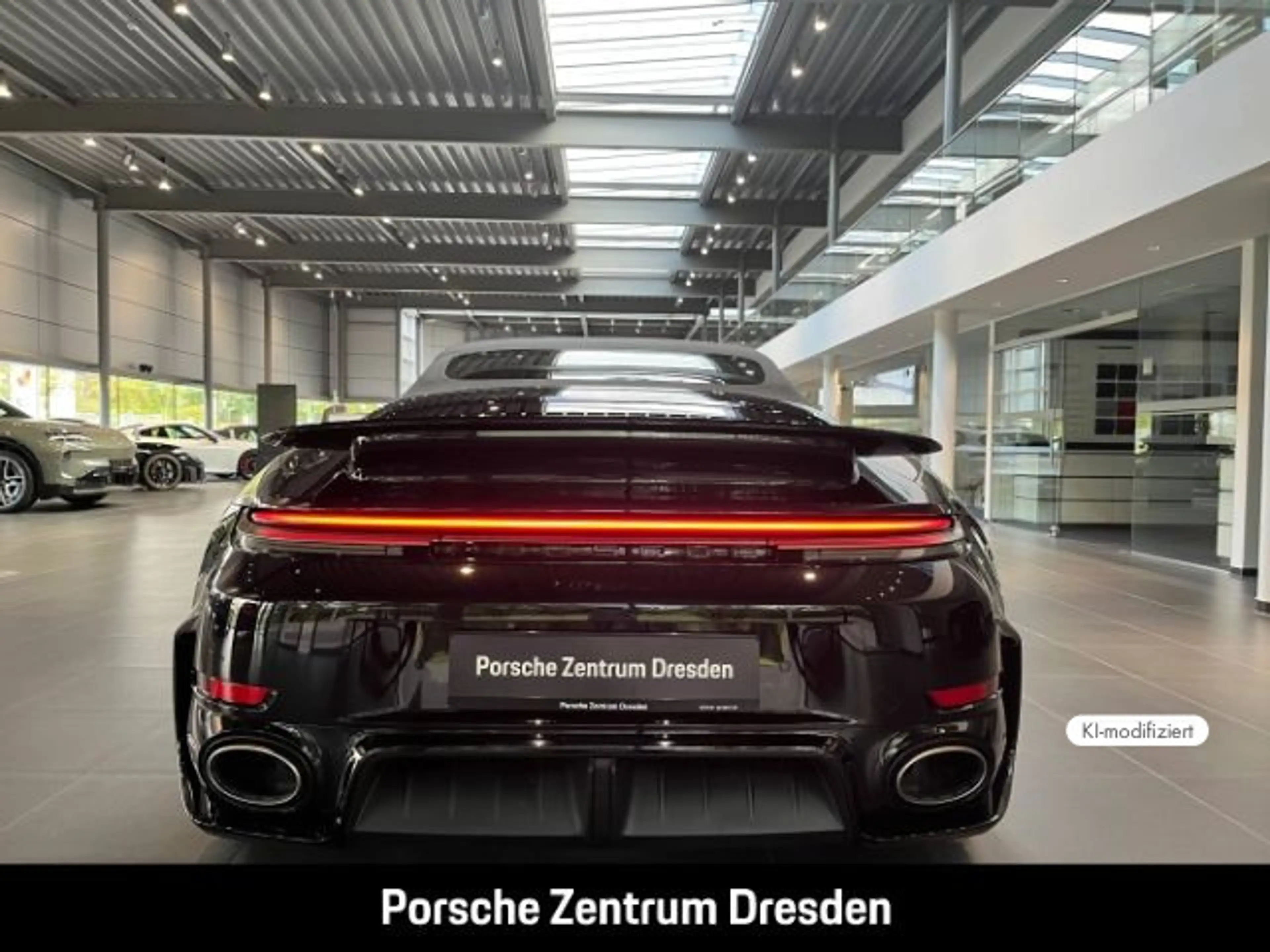 Porsche 992 -2 (911) Turbo S Cabriolet — photo 7