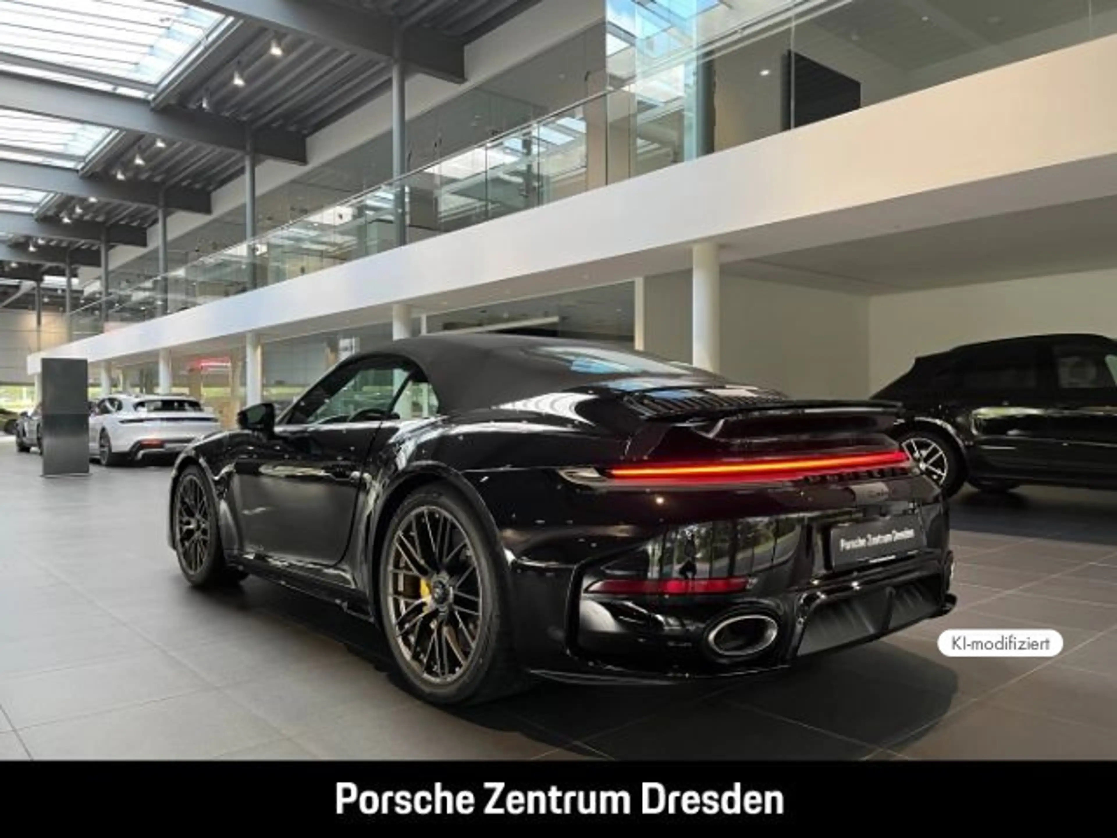Porsche 992 -2 (911) Turbo S Cabriolet — photo 3