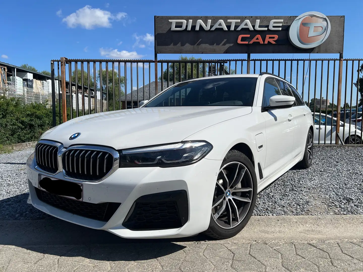 BMW 520 Touring 520eAS PHEV -  Full Pack M - TVAC Wit - 1
