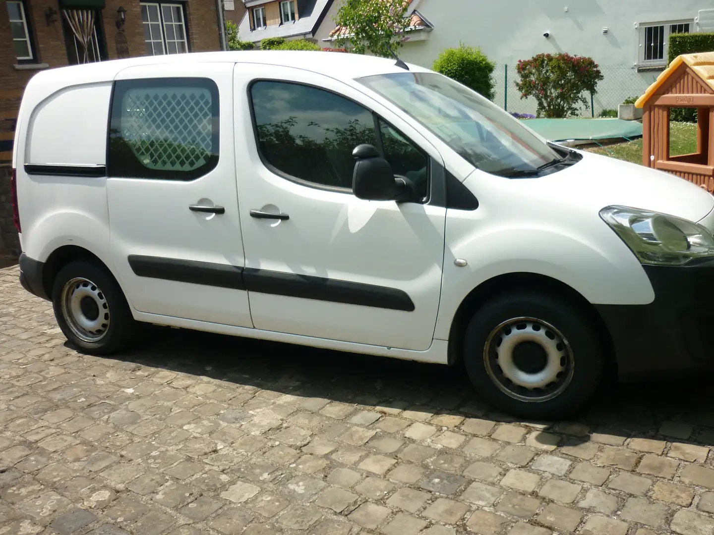 Citroen Berlingo 1.6 HDI NAVIGATION-GPS   EURO 6B PRIX: 4835+tva Blanc - 2