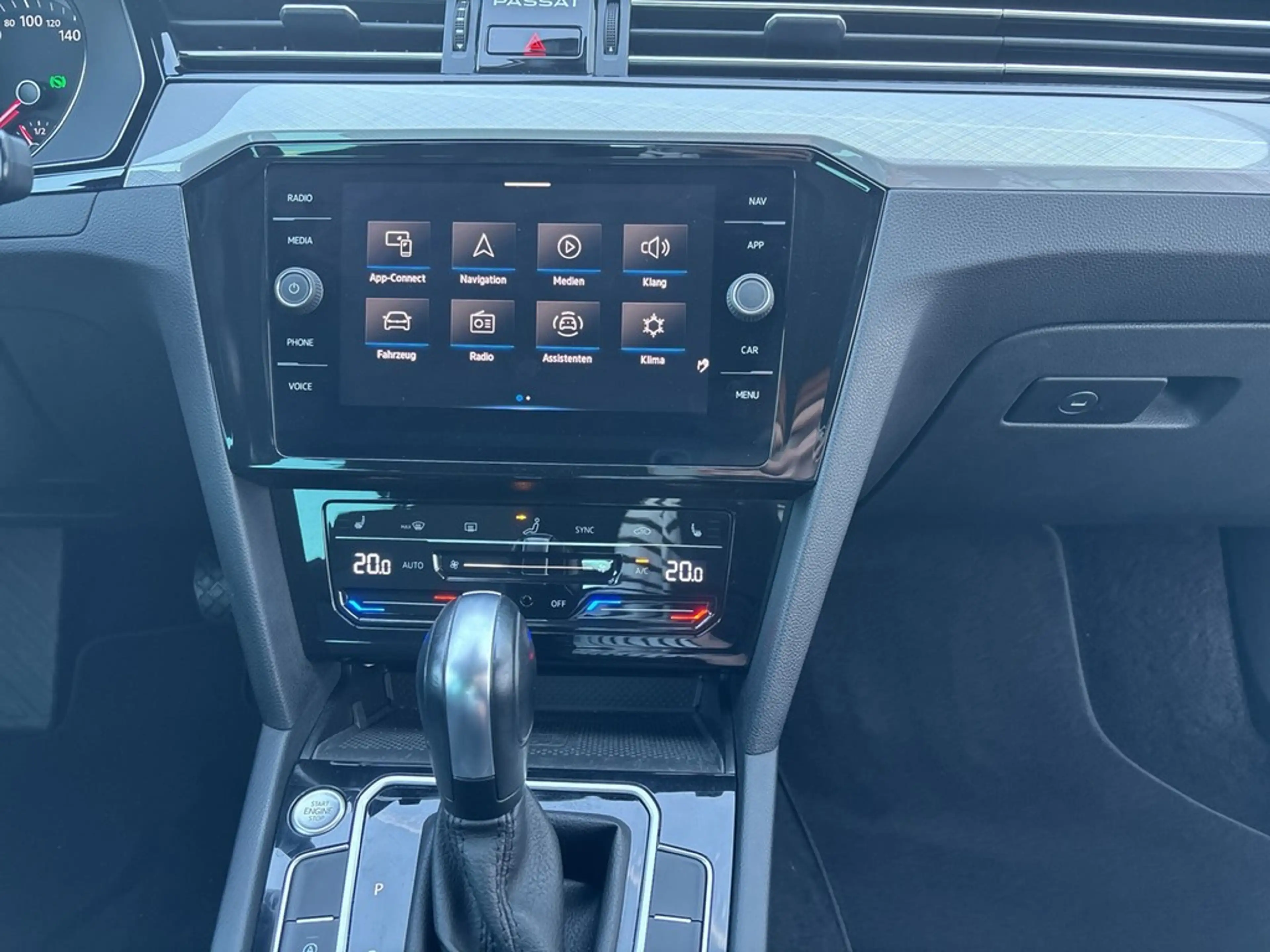 Volkswagen Passat Variant 2.0 TDI DSG Business *Navi*Kamera — photo 12