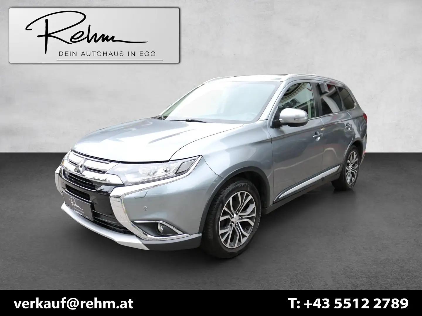 Mitsubishi Outlander Outlander 2,2 DI-D Intense+ Connect Aut. 4WD 7-Sit Grau - 1