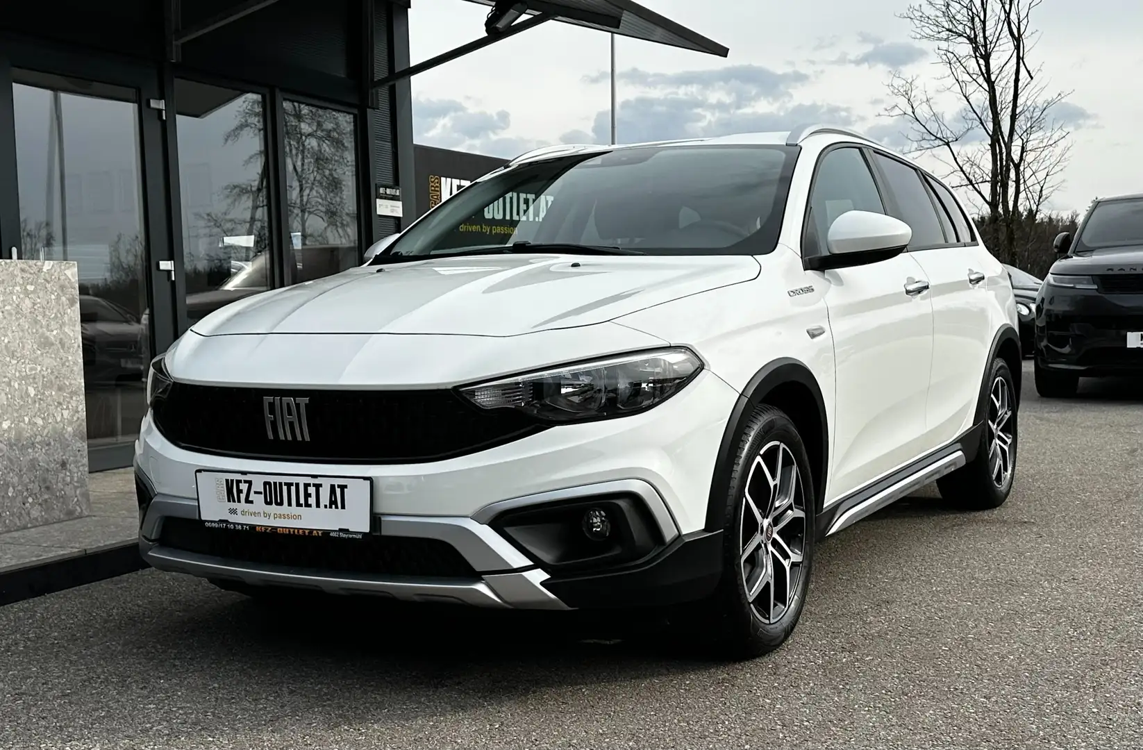 Fiat Tipo Cross City*Garantie*1.Besitz*ACC*LED*RFK*ACarplay* Weiß - 1