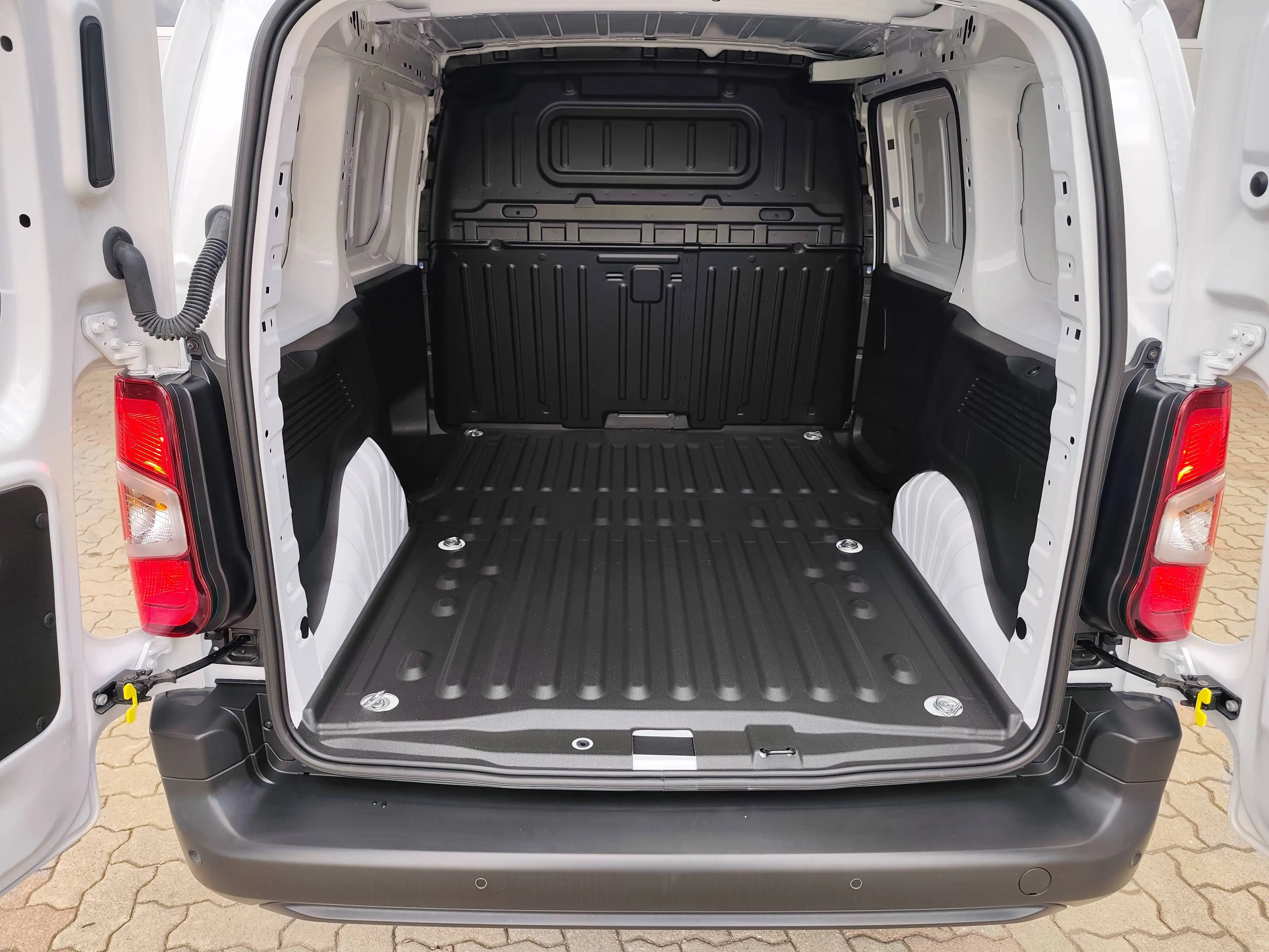 Peugeot Partner L1H1/M — photo 13