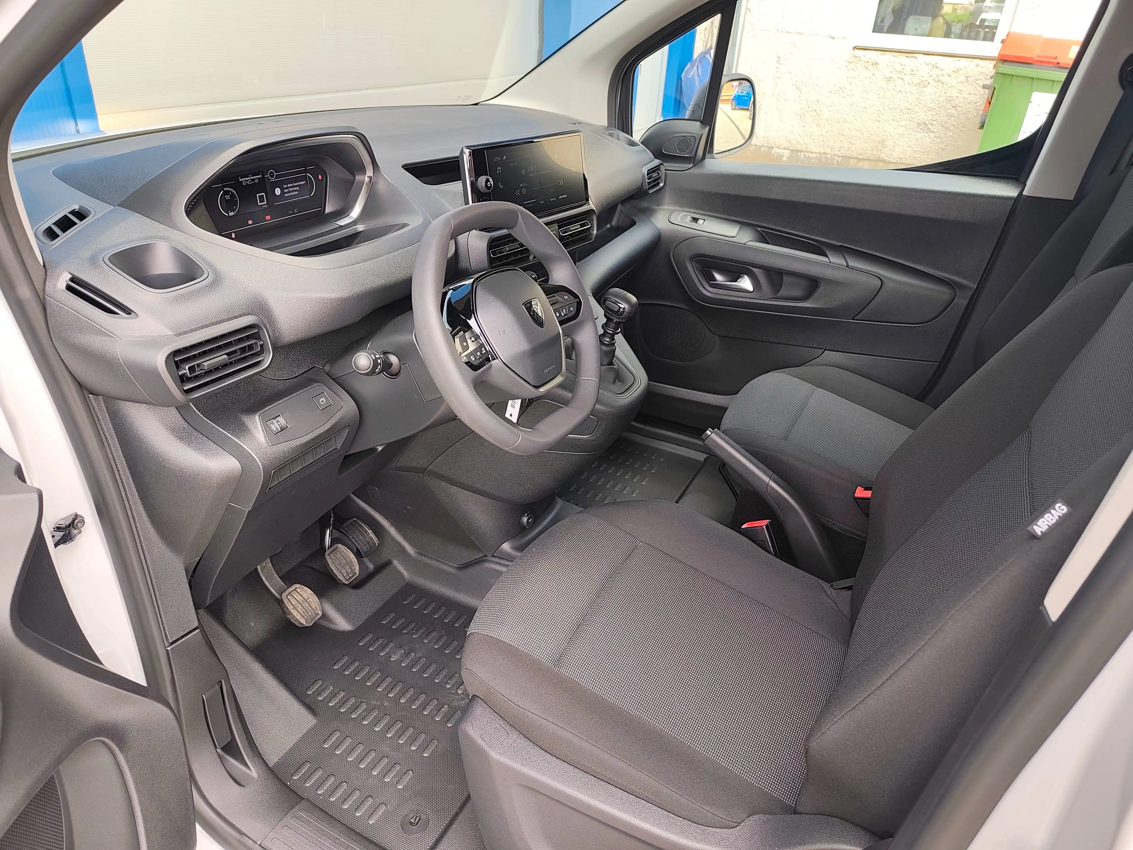 Peugeot Partner L1H1/M — photo 14