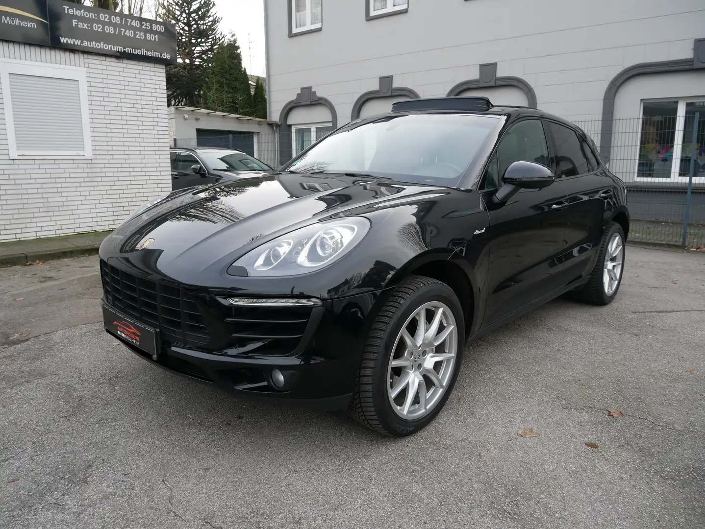 Porsche Macan S Diesel PDLS Pano Luftfed. Leder Navi RüKamera Noir - 1