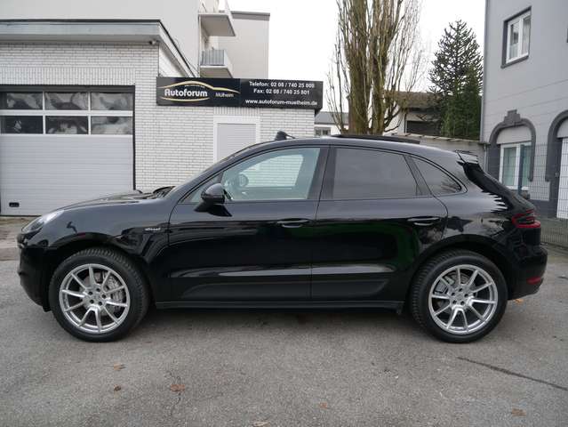 Porsche Macan S Diesel PDLS Pano Luftfed. Leder Navi RüKamera