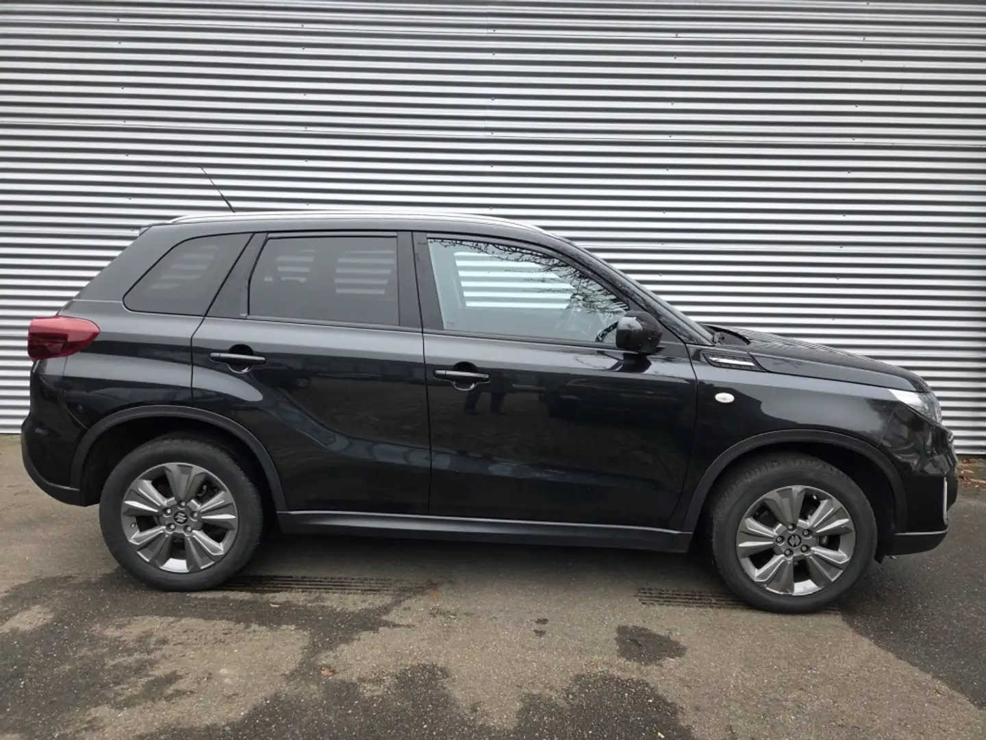 Suzuki Vitara 1.4 B.jet Select SH Schwarz - 1