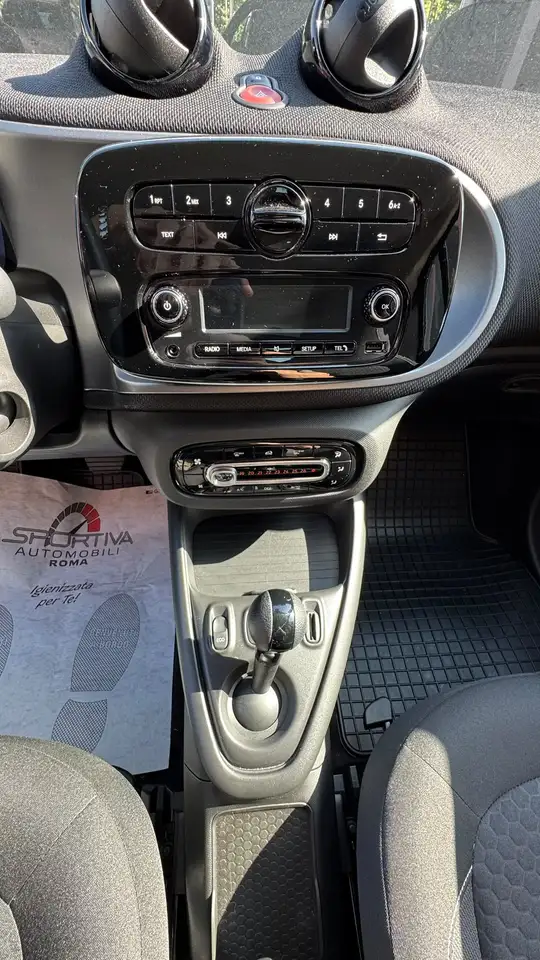 smart forTwo 2023 — фото 11