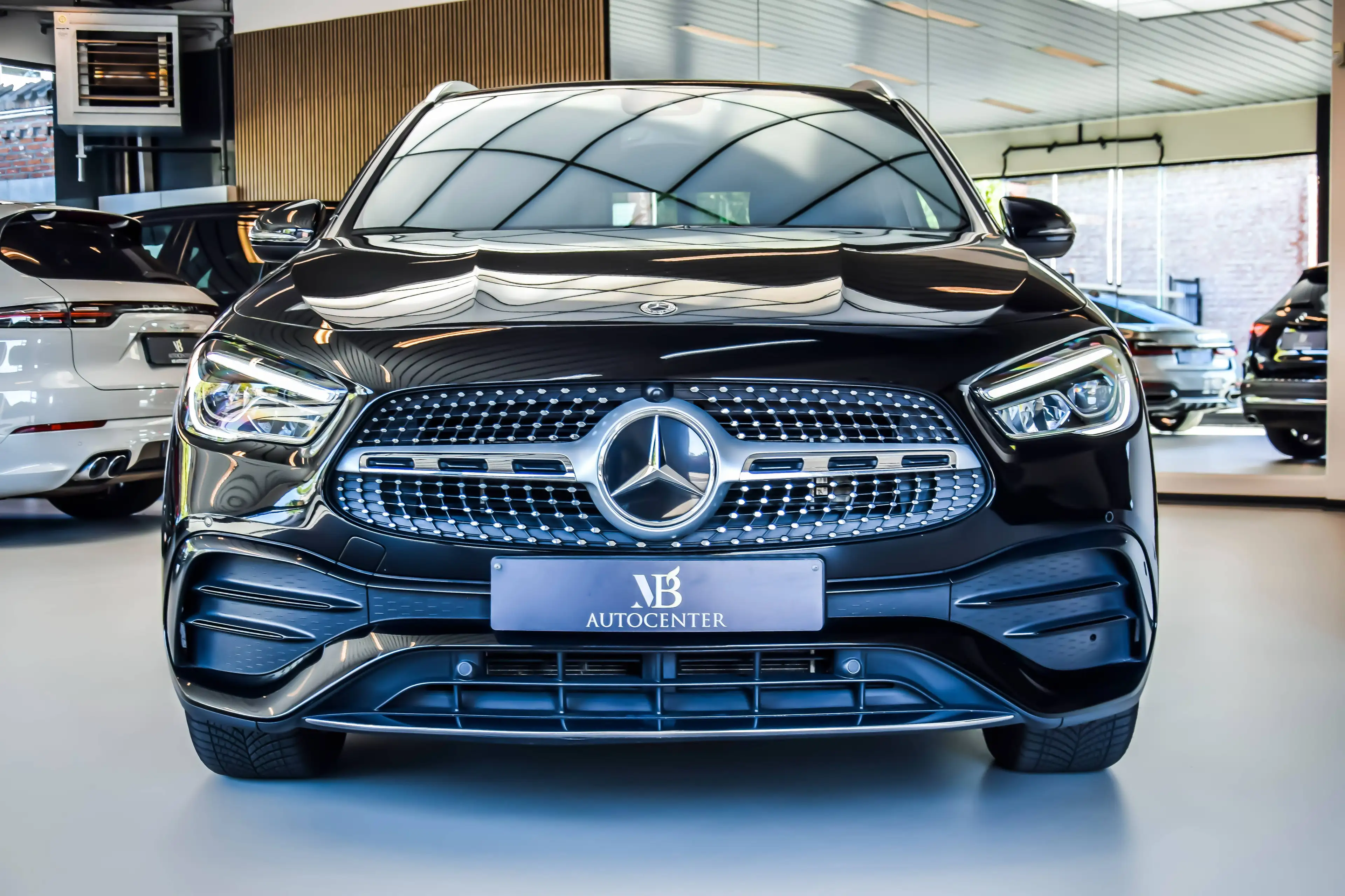 Mercedes-Benz GLA 250 250e PHEV AMG-Line 10/2021 — photo 3