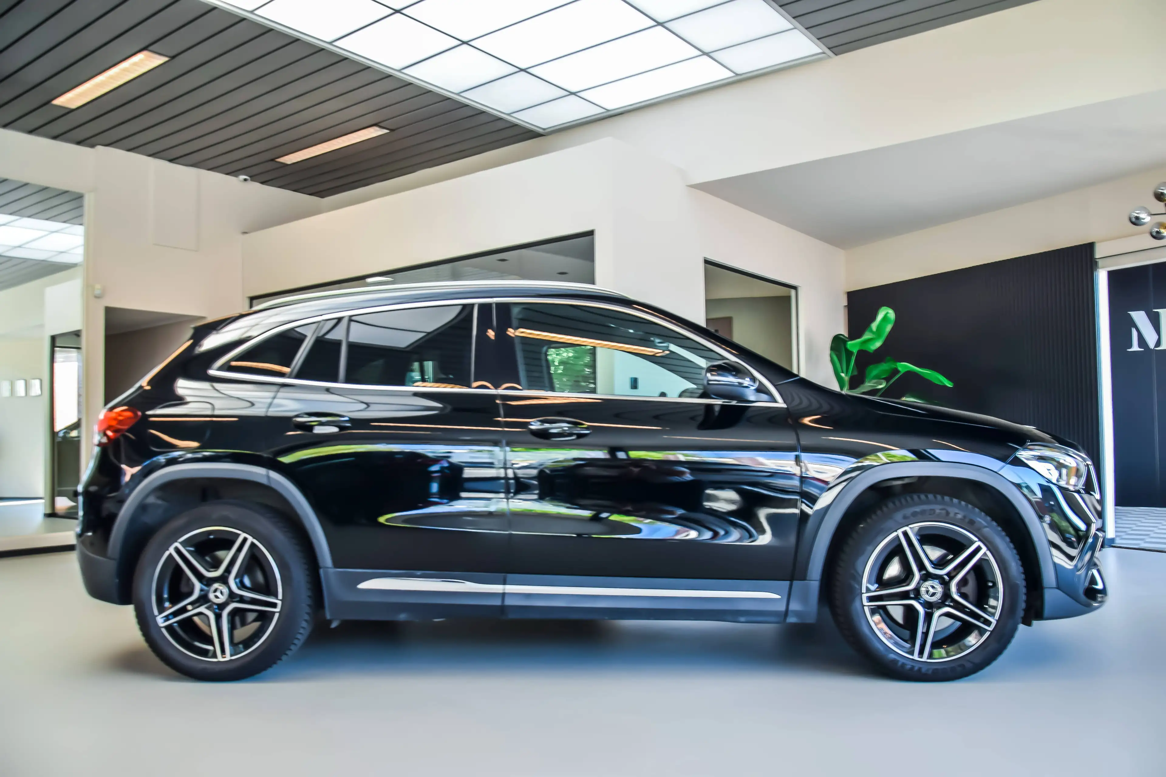 Mercedes-Benz GLA 250 250e PHEV AMG-Line 10/2021 — photo 9