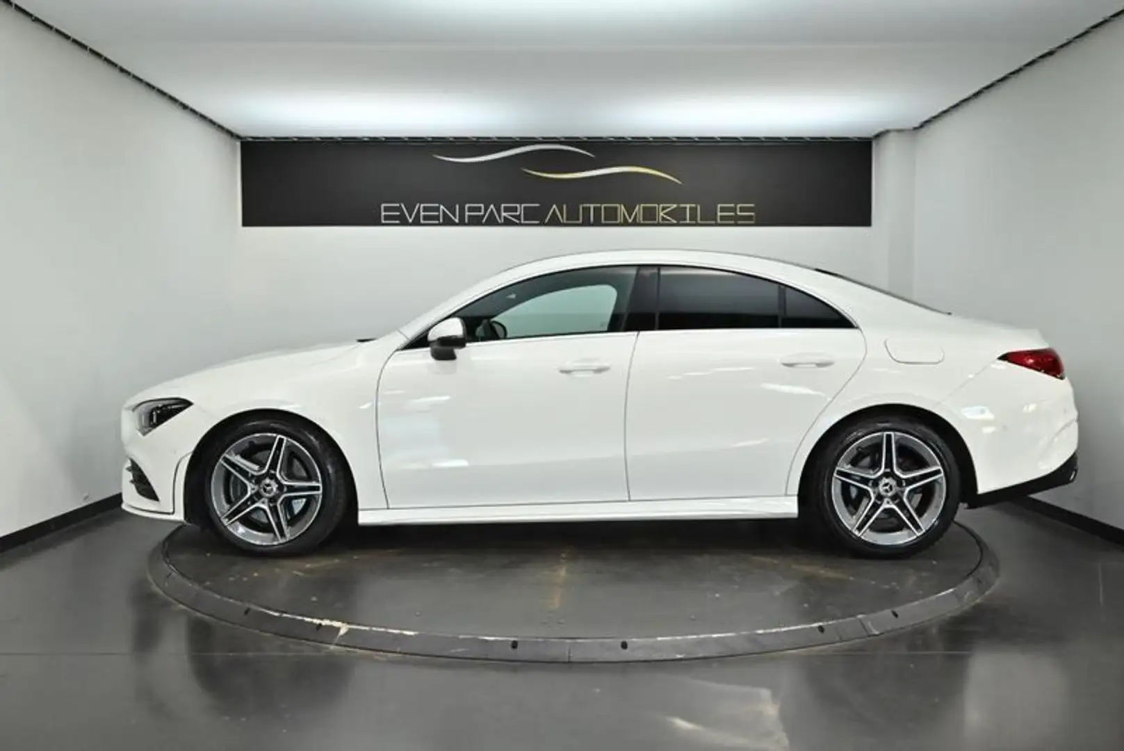 Mercedes-Benz CLA 200 Coupe 200 d 8G-DCT AMG Line - 2