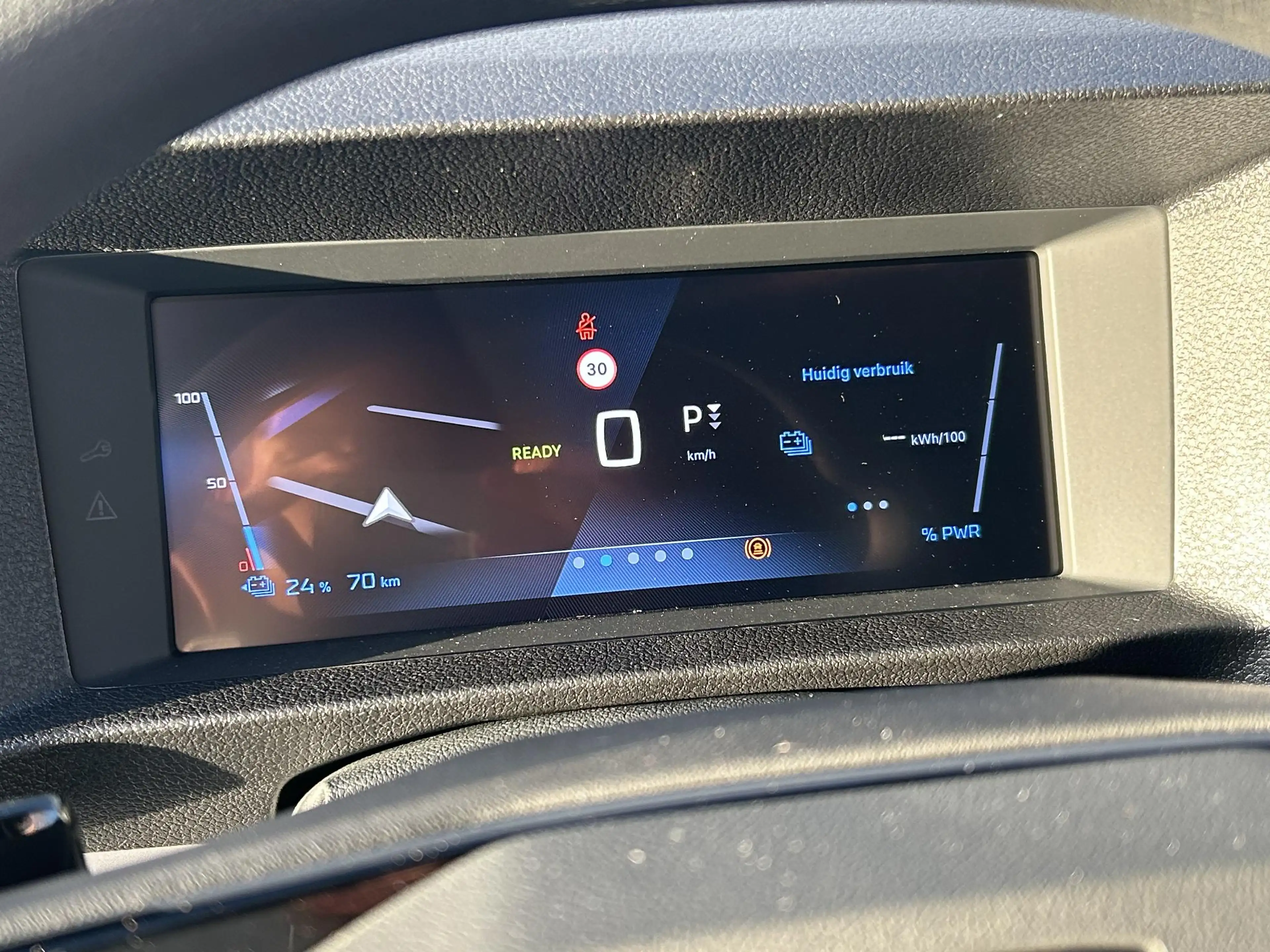 Peugeot e-Expert EV L2 75 kWh — photo 15
