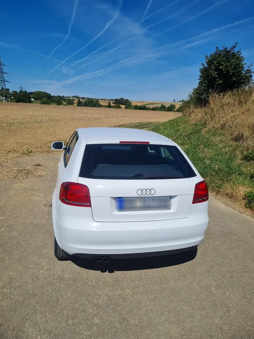 Audi A3 1.4 TFSI Attraction Weiß - 2