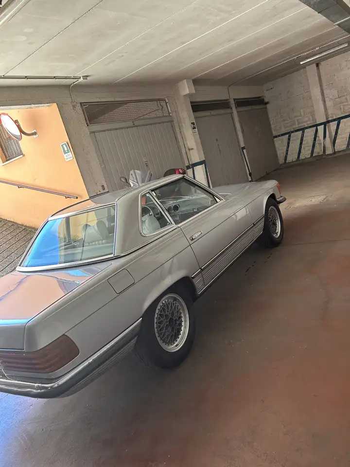 Mercedes-Benz SL 450 R107, foto 3