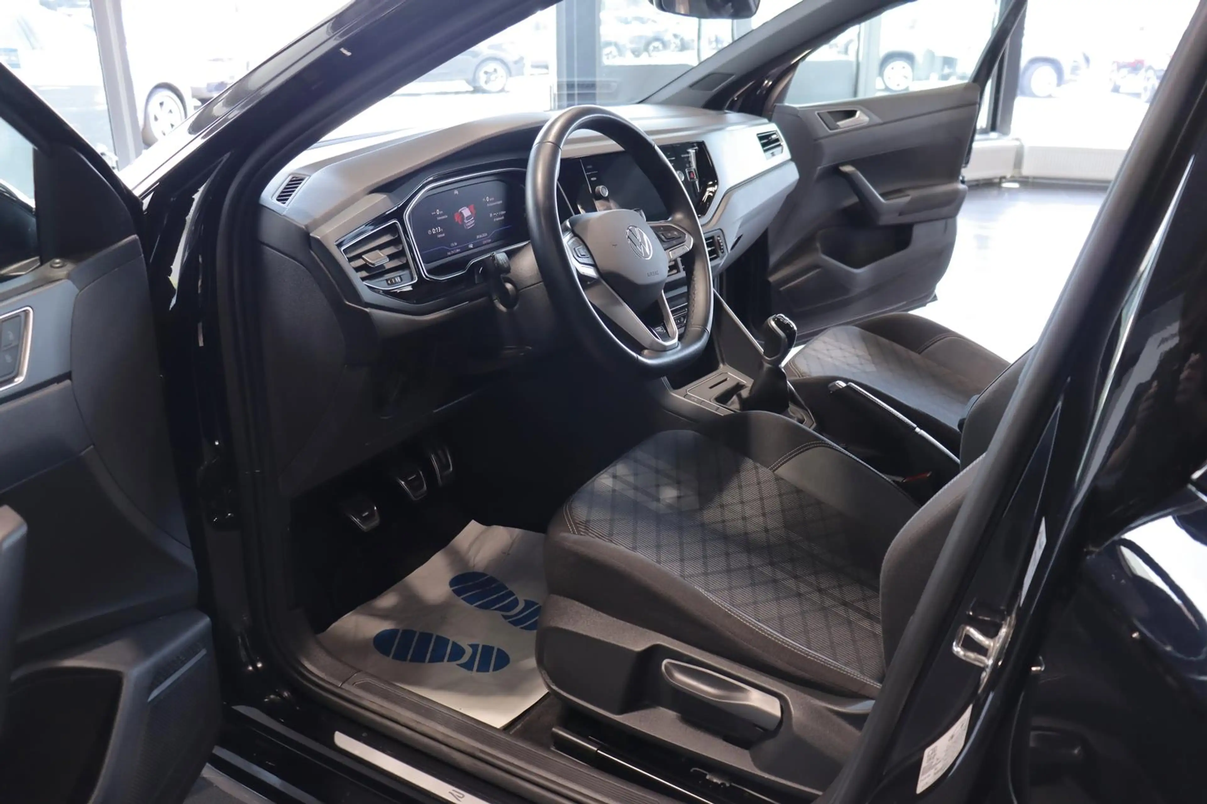 Volkswagen Taigo 1.0 TSI R-Line *PANO*ACC*SOFORT VERFÜGBAR* — photo 10