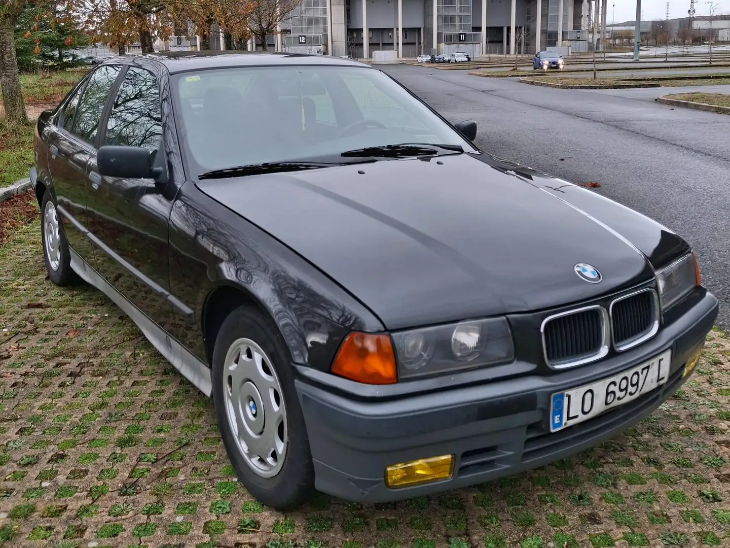 BMW 325 325 TD Negro - 1
