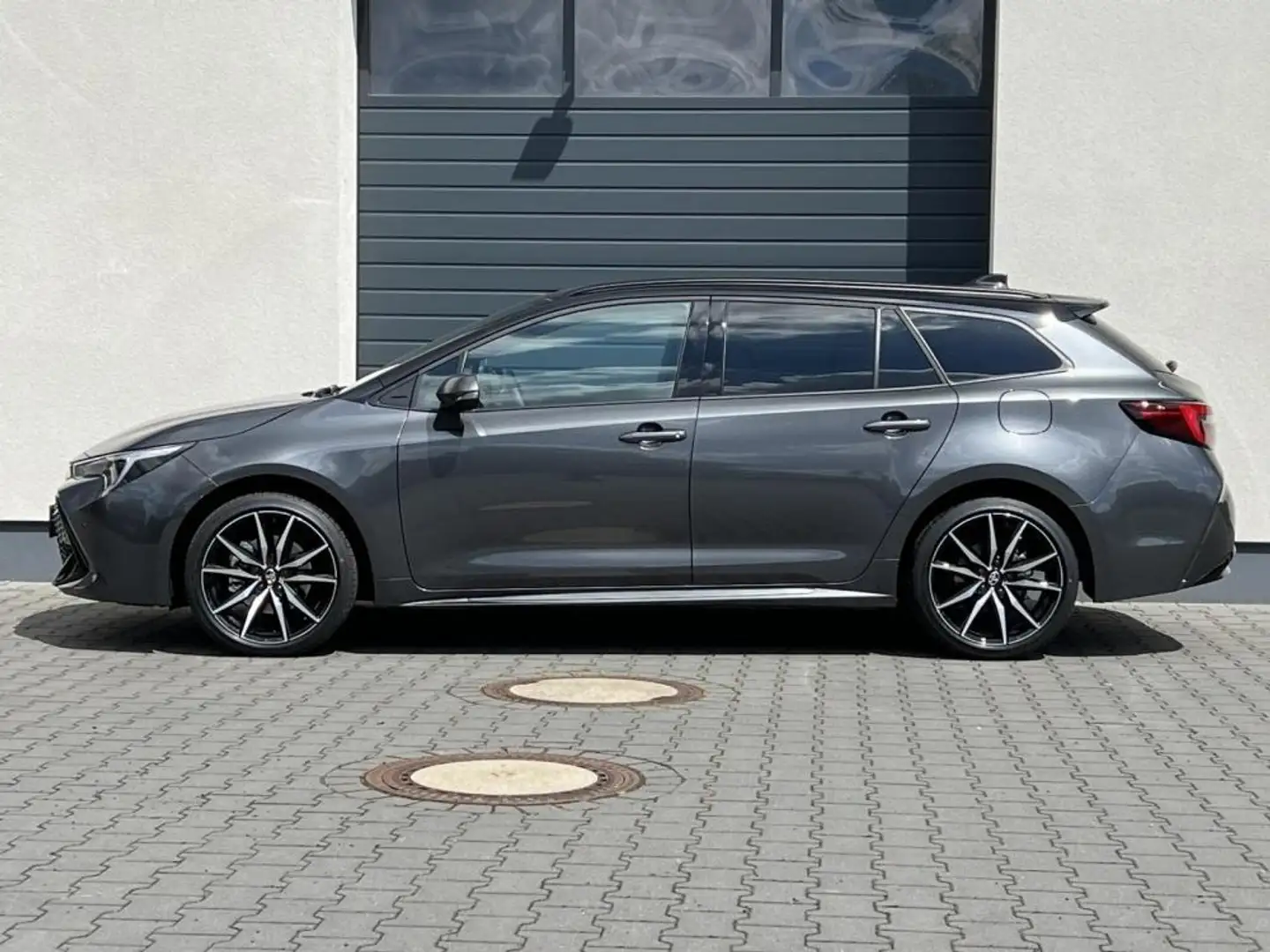 Toyota Corolla Touring Sports GR Sport 2,0 Hybrid CVT Winter 1... - 1