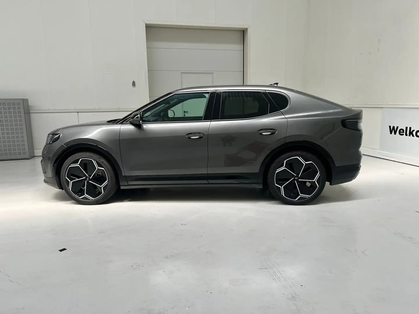 Ford Capri * New  EV - 77 KWH - RWD * Grigio - 2