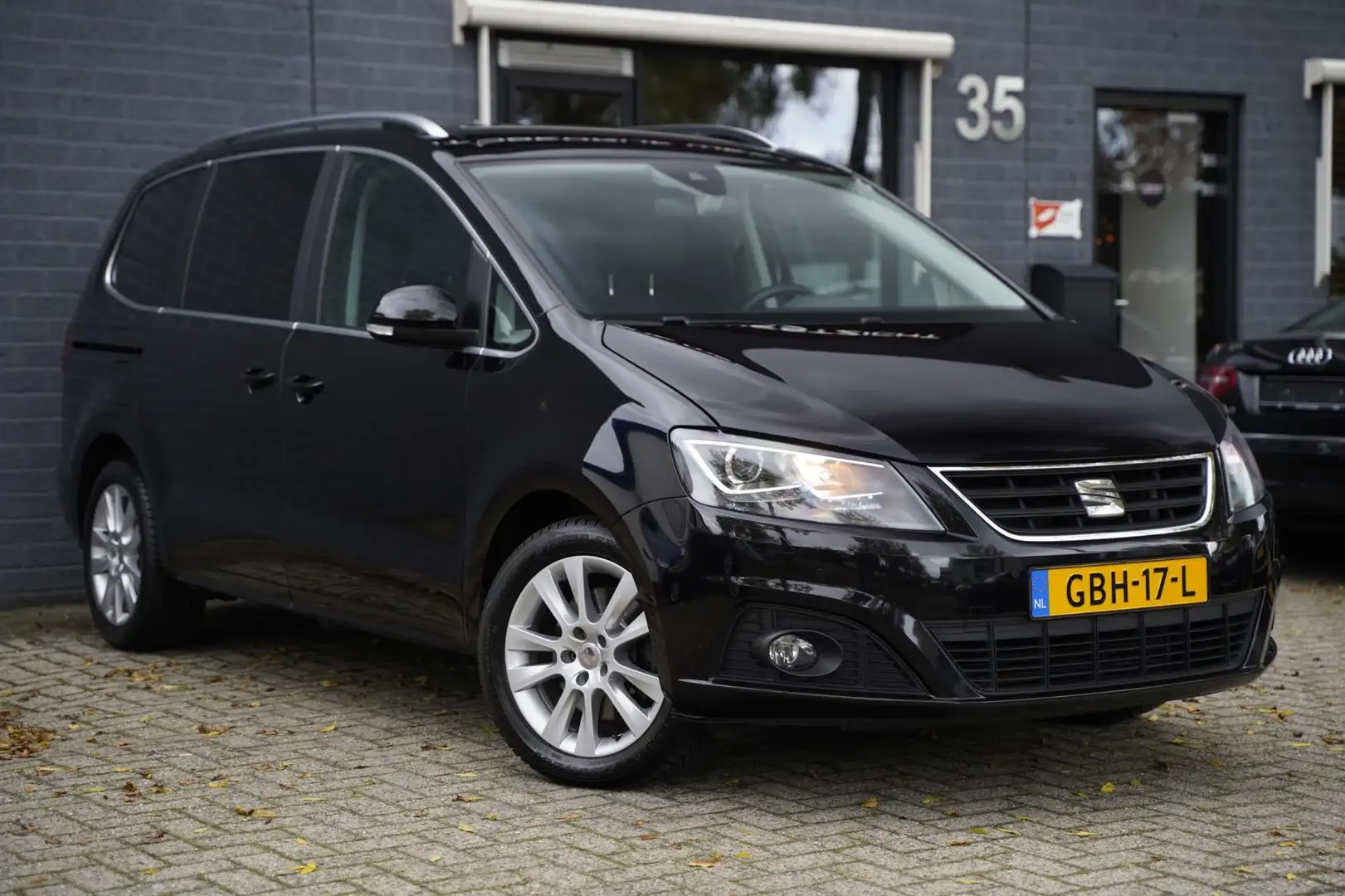 SEAT Alhambra 2.0 TSI 220pk DSG, Navigatie, Pdc, Led, Camera Negro - 2