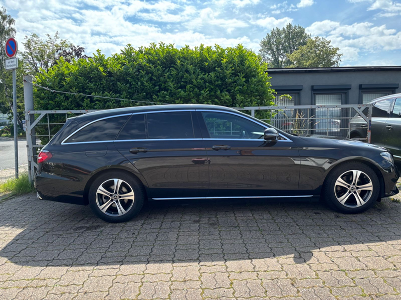 Mercedes-Benz E 220 Wide Screen 360 Kam. Navi Temp. LED — photo 7