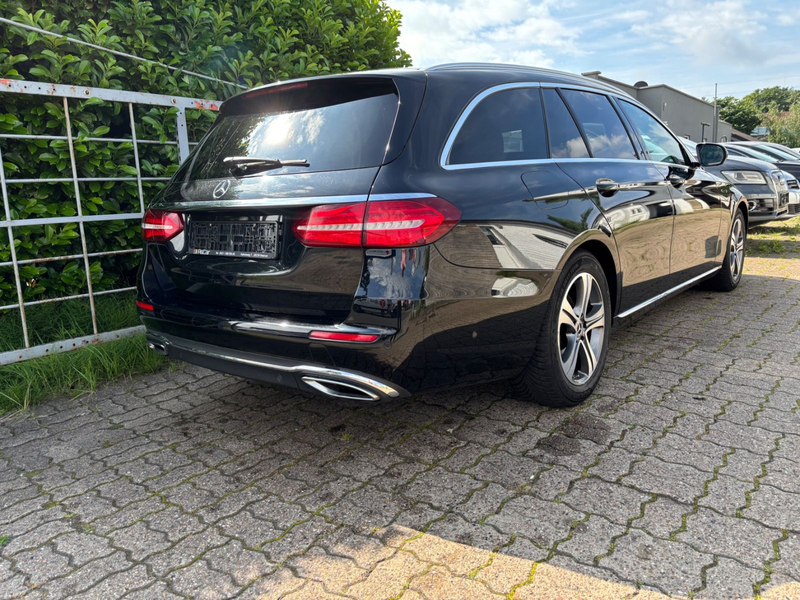 Mercedes-Benz E 220 Wide Screen 360 Kam. Navi Temp. LED — photo 6
