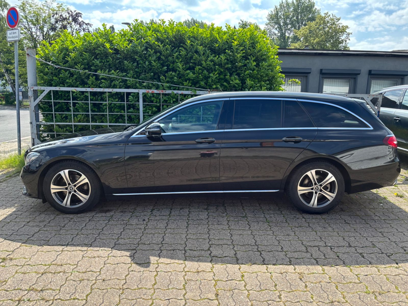 Mercedes-Benz E 220 Wide Screen 360 Kam. Navi Temp. LED — photo 3