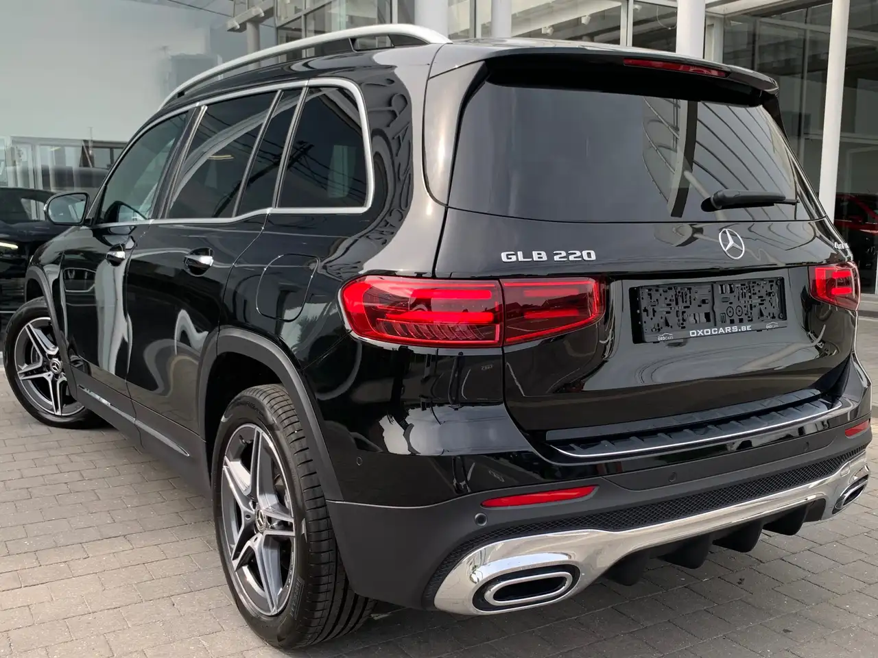 Mercedes-Benz GLB 4 MATIC 4x4 190CV MHEV / PACK AMG / FACELIFT / FINITION CARBONE /, миниатюра 9