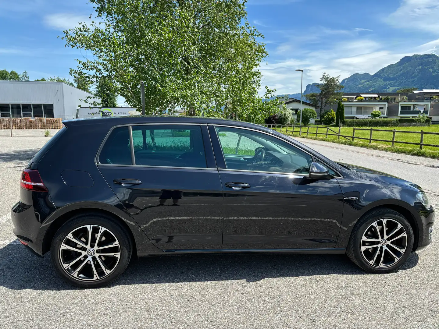 Volkswagen Golf Golf Lounge 2,0 BMT TDI Lounge Schwarz - 2
