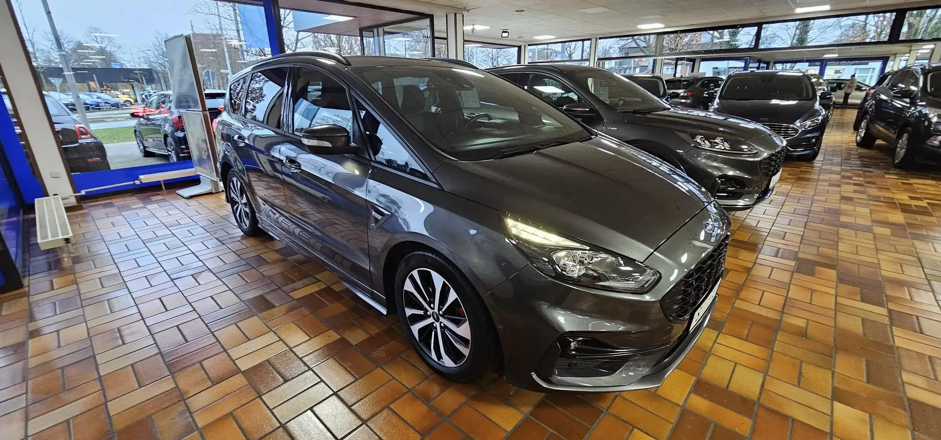 Ford S-Max 2.0 EcoBlue Aut. ST-LINE Camera Pre-Collision-Assi Grau - 2
