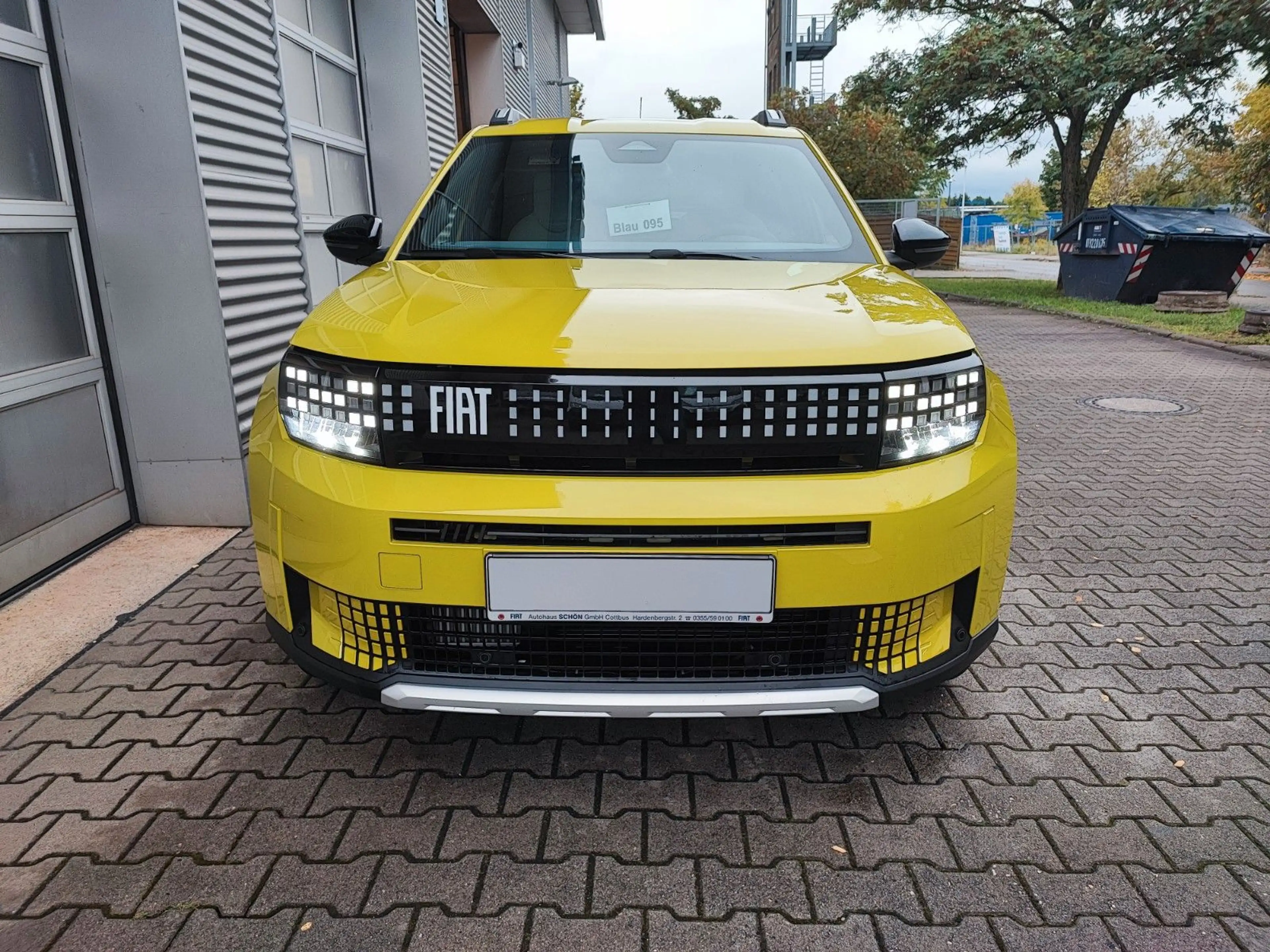 Fiat Grande Panda 1.2 Turbo 74 kW La Prima — photo 2