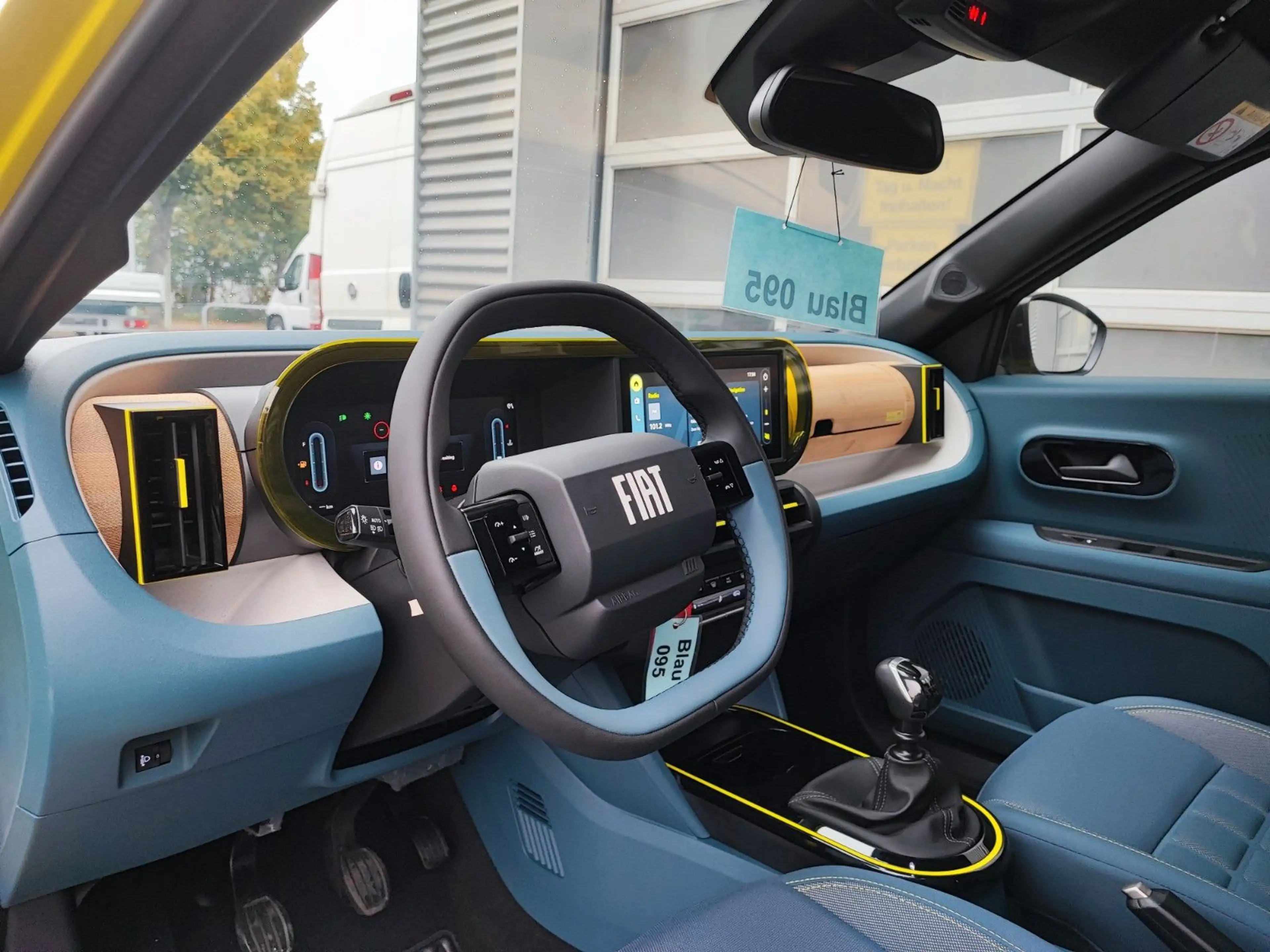 Fiat Grande Panda 1.2 Turbo 74 kW La Prima — photo 8