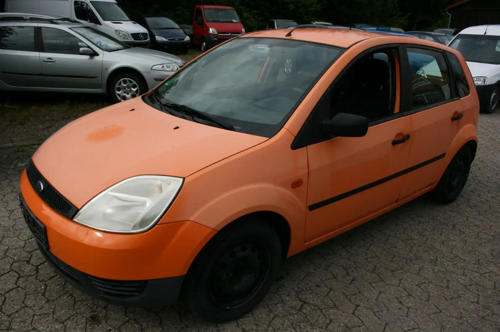 Ford Fiesta Ambiente Orange - 2
