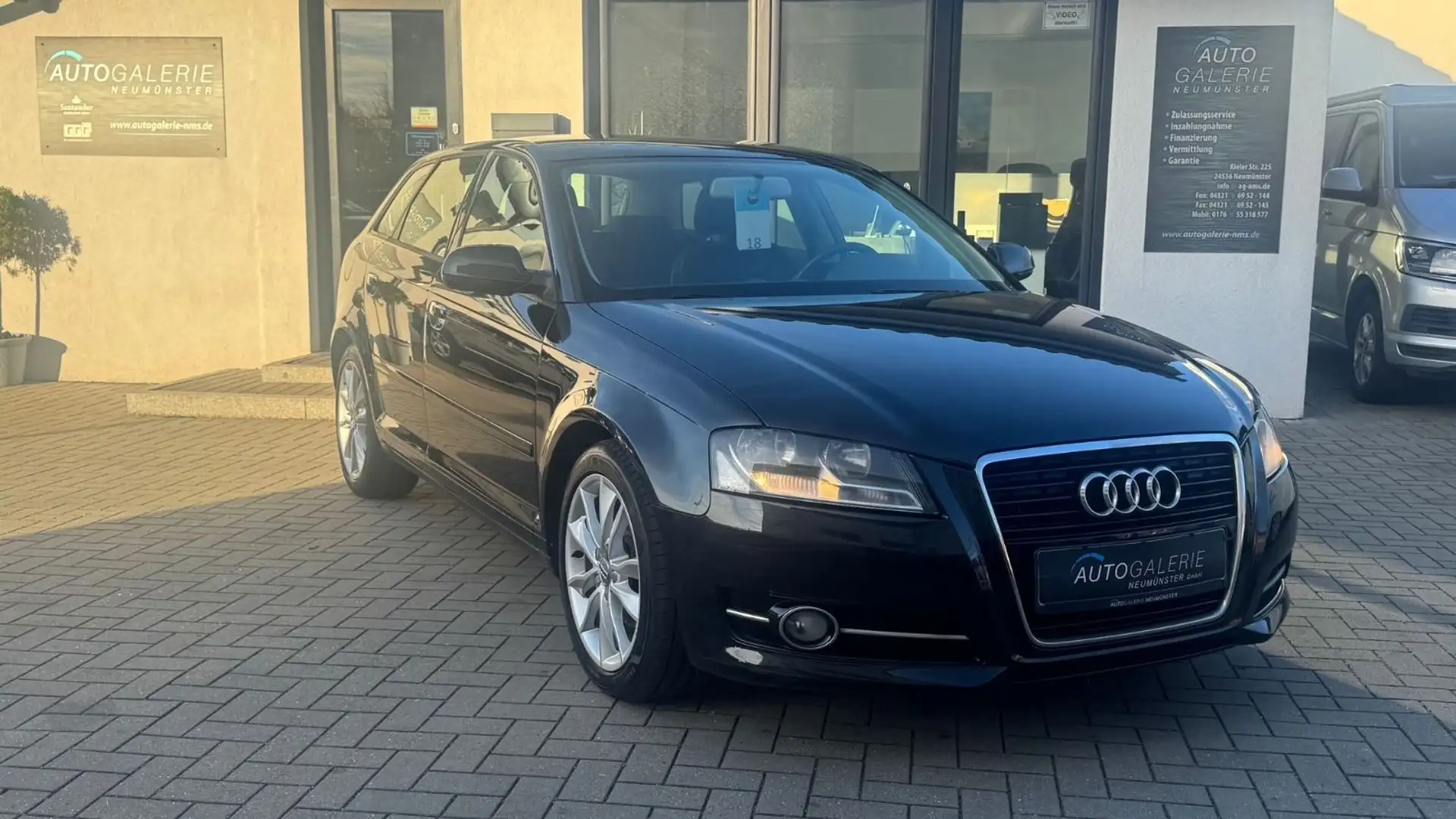 Audi A3 2.0 TDI  Sportback°Klima°SHZ°S-Heft°Tempo Schwarz - 2