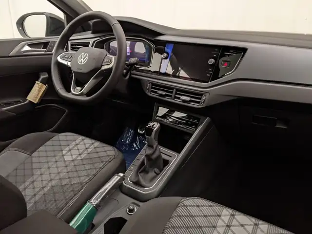 Volkswagen Taigo view 6