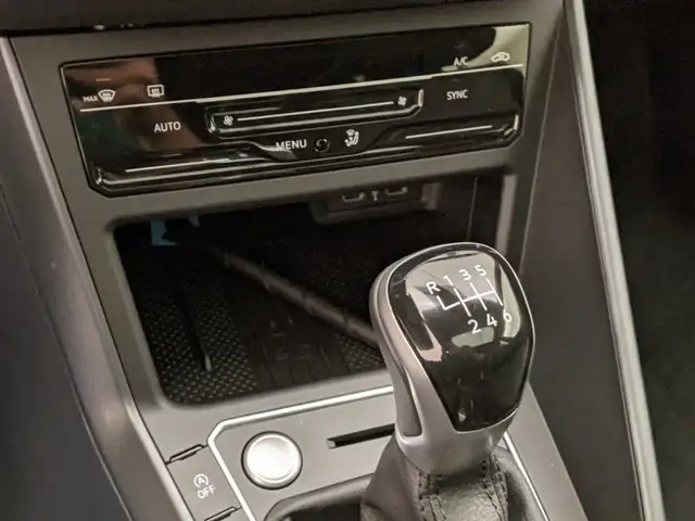Volkswagen Taigo view 12