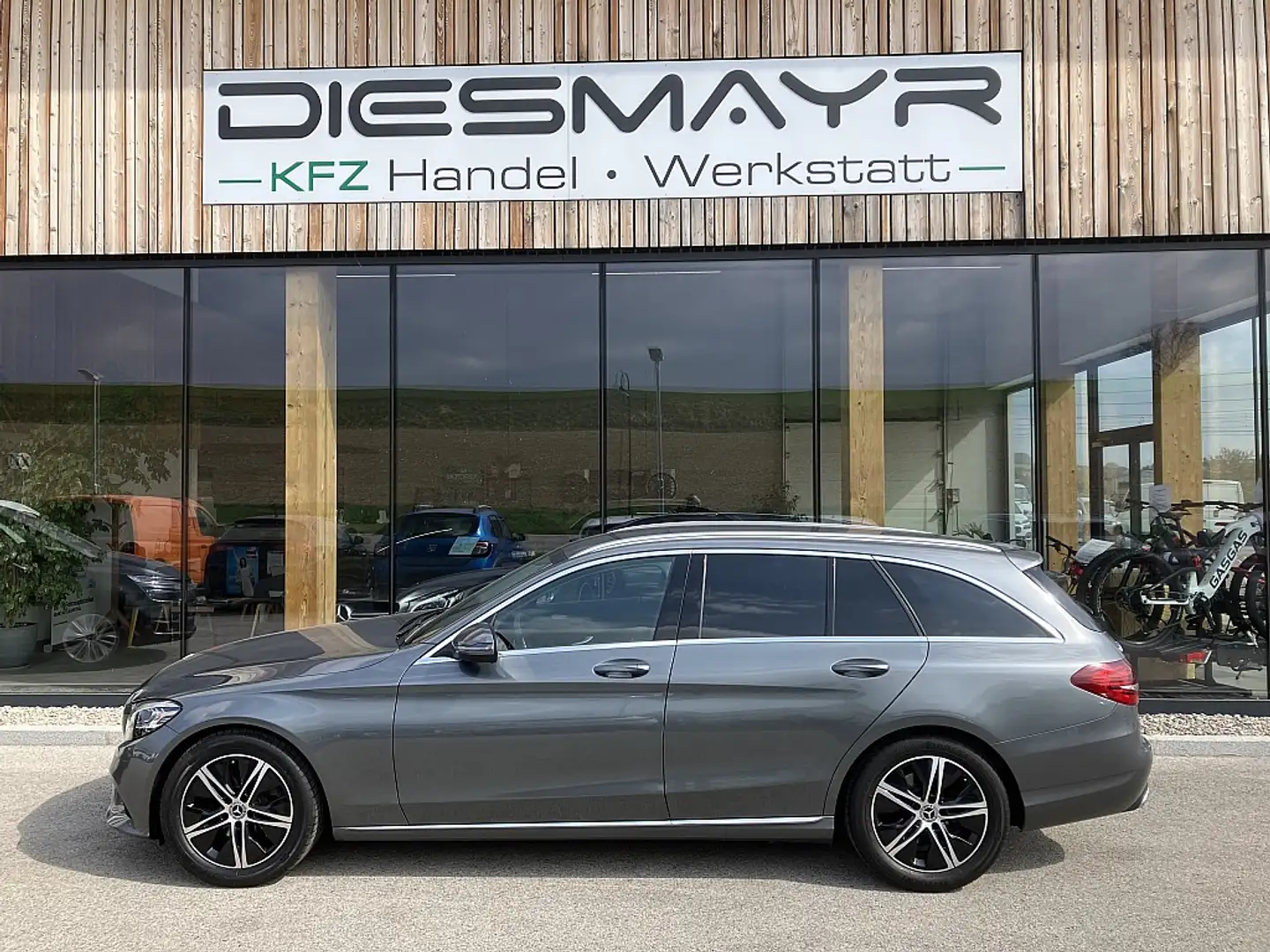 Mercedes-Benz C 200 d T Facelift Avantgarde LED Navi Kamera Sportsitze Gris - 2