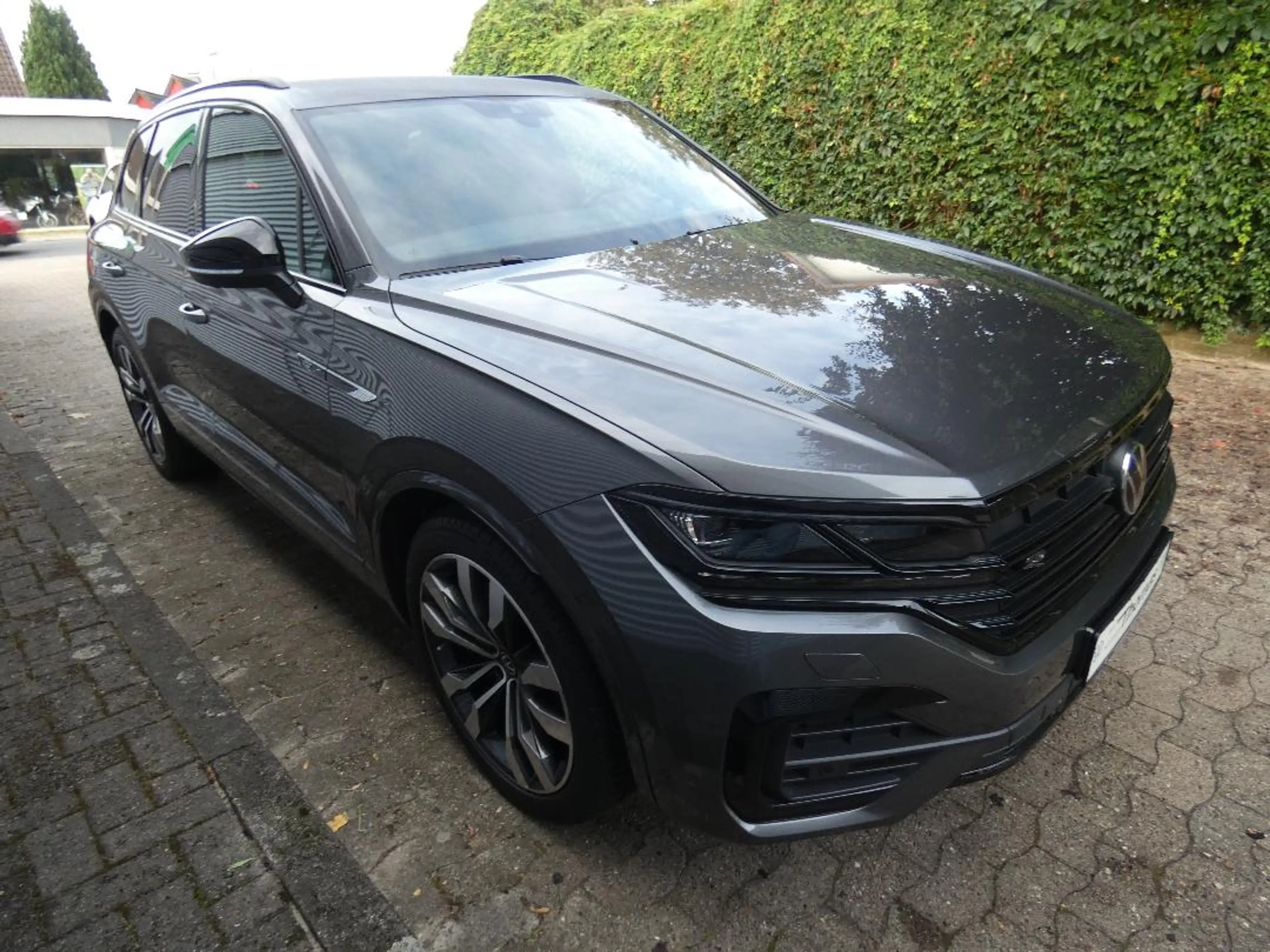 Volkswagen Touareg R-Line 3.0 TDI 4Motion Automatik MLED Navi — photo 3