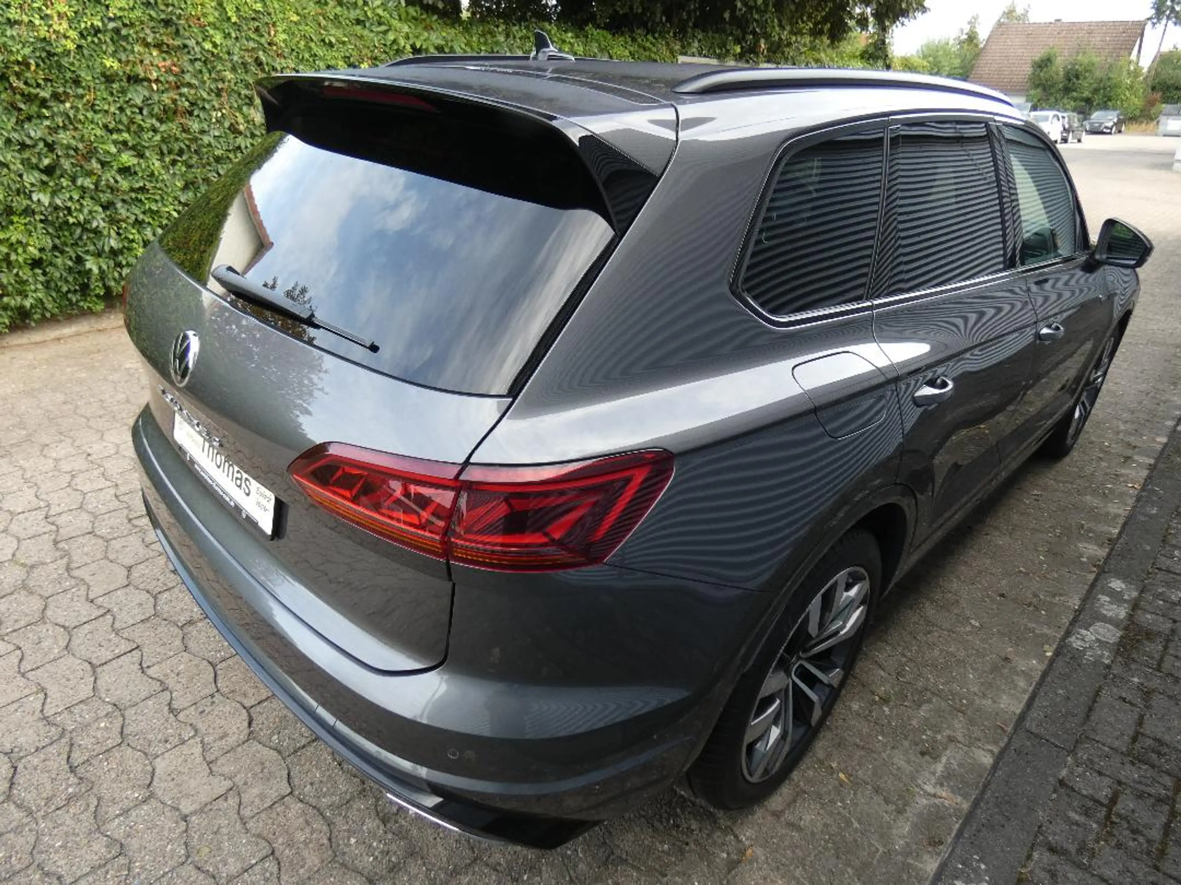 Volkswagen Touareg R-Line 3.0 TDI 4Motion Automatik MLED Navi — photo 6