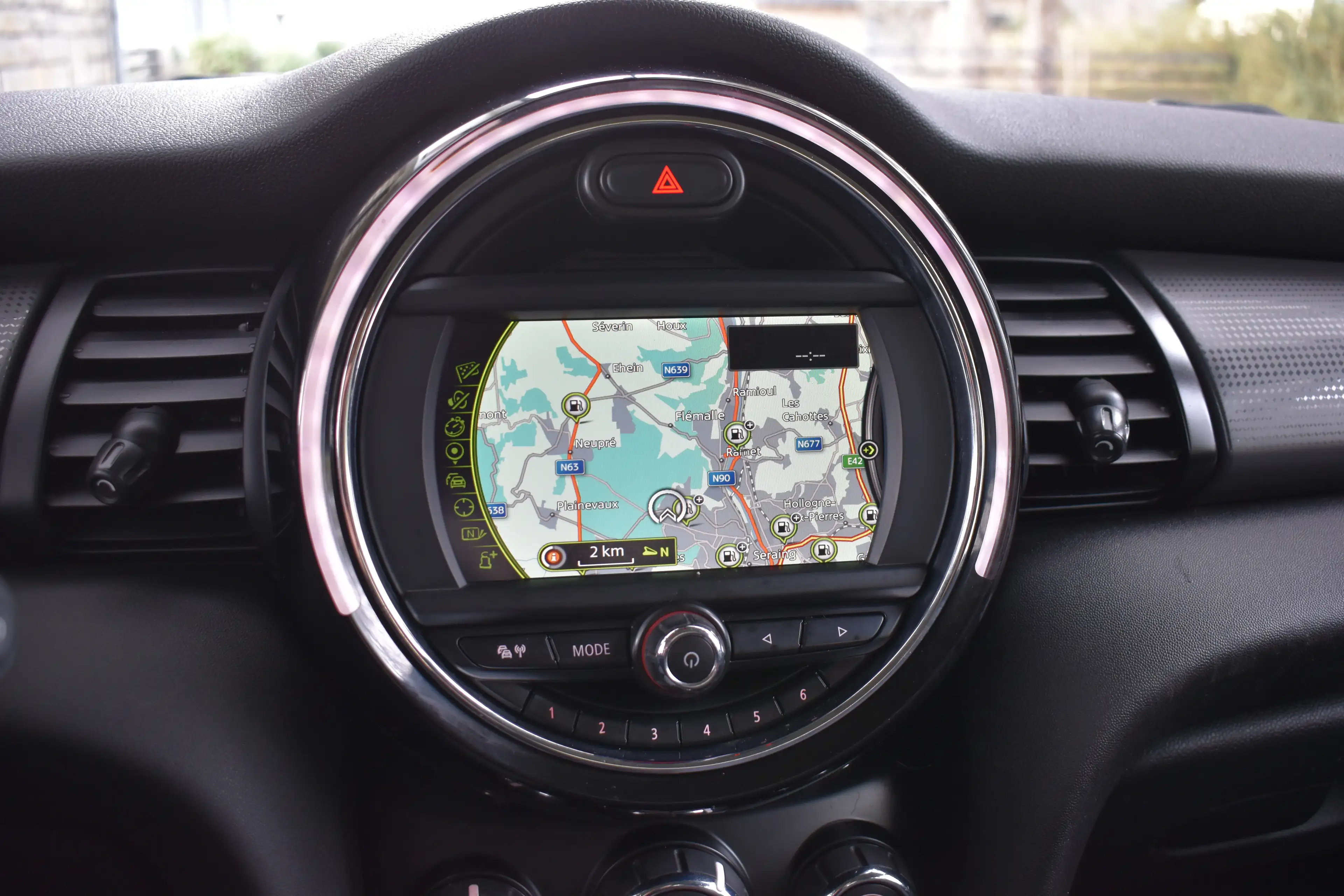 MINI Cooper D Mini 1.5 DA Cooper ** GPS ** — photo 9