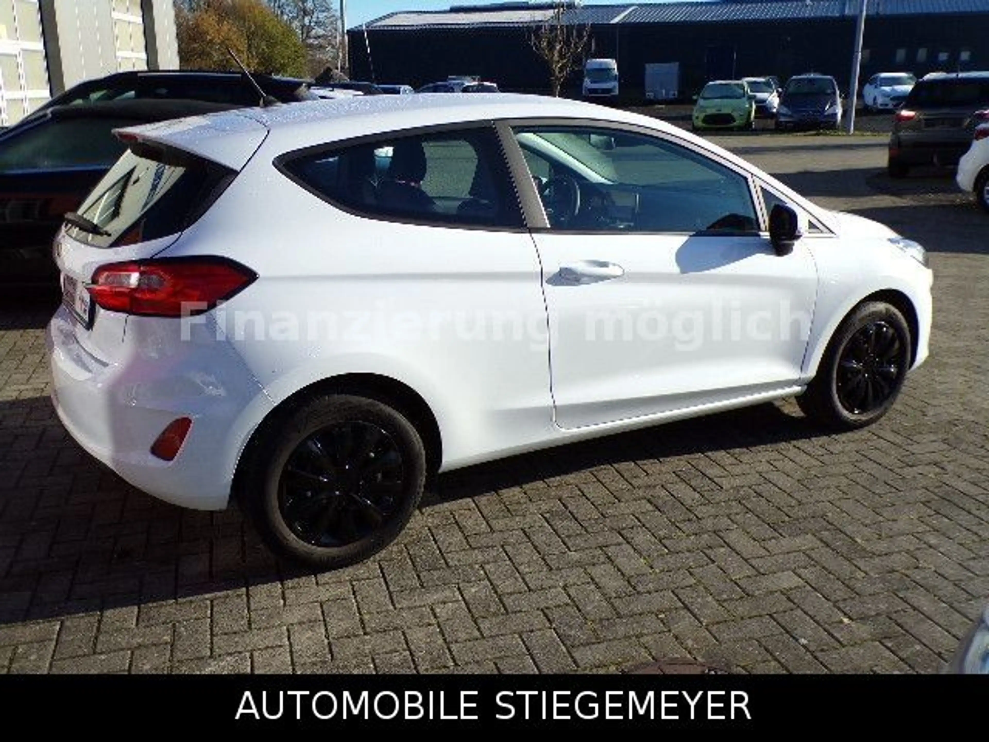 Ford Fiesta COOL&CONNECT CarPlay / Android Auto — photo 4