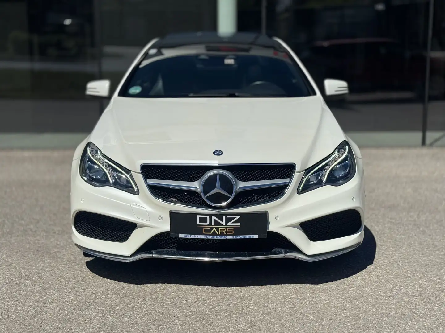 Mercedes-Benz E 350 BlueTEC AMG-LINE/ACC/PANO/DESIGNO/SHZ Weiß - 2