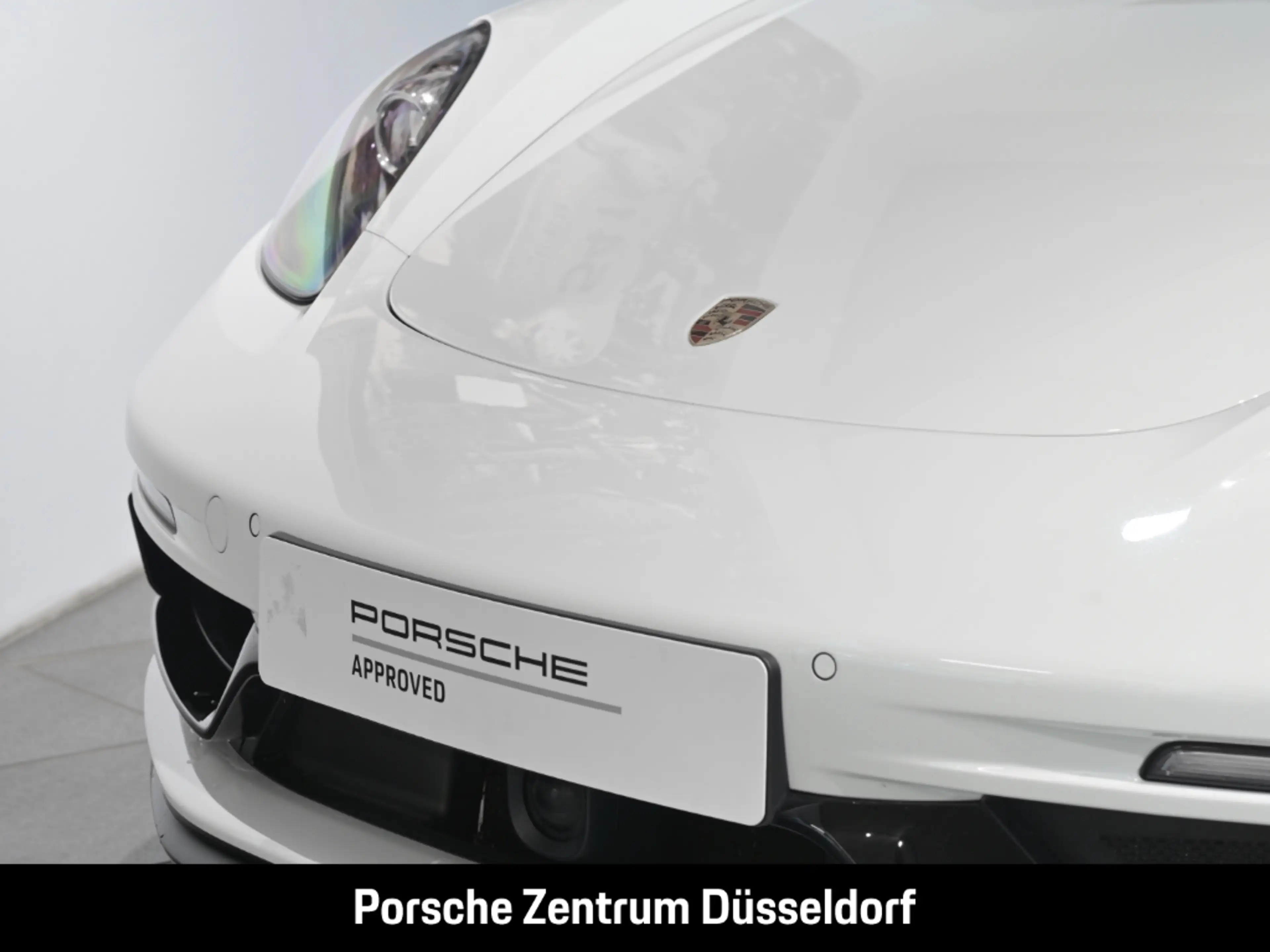 Porsche Cayman 718 S — photo 7