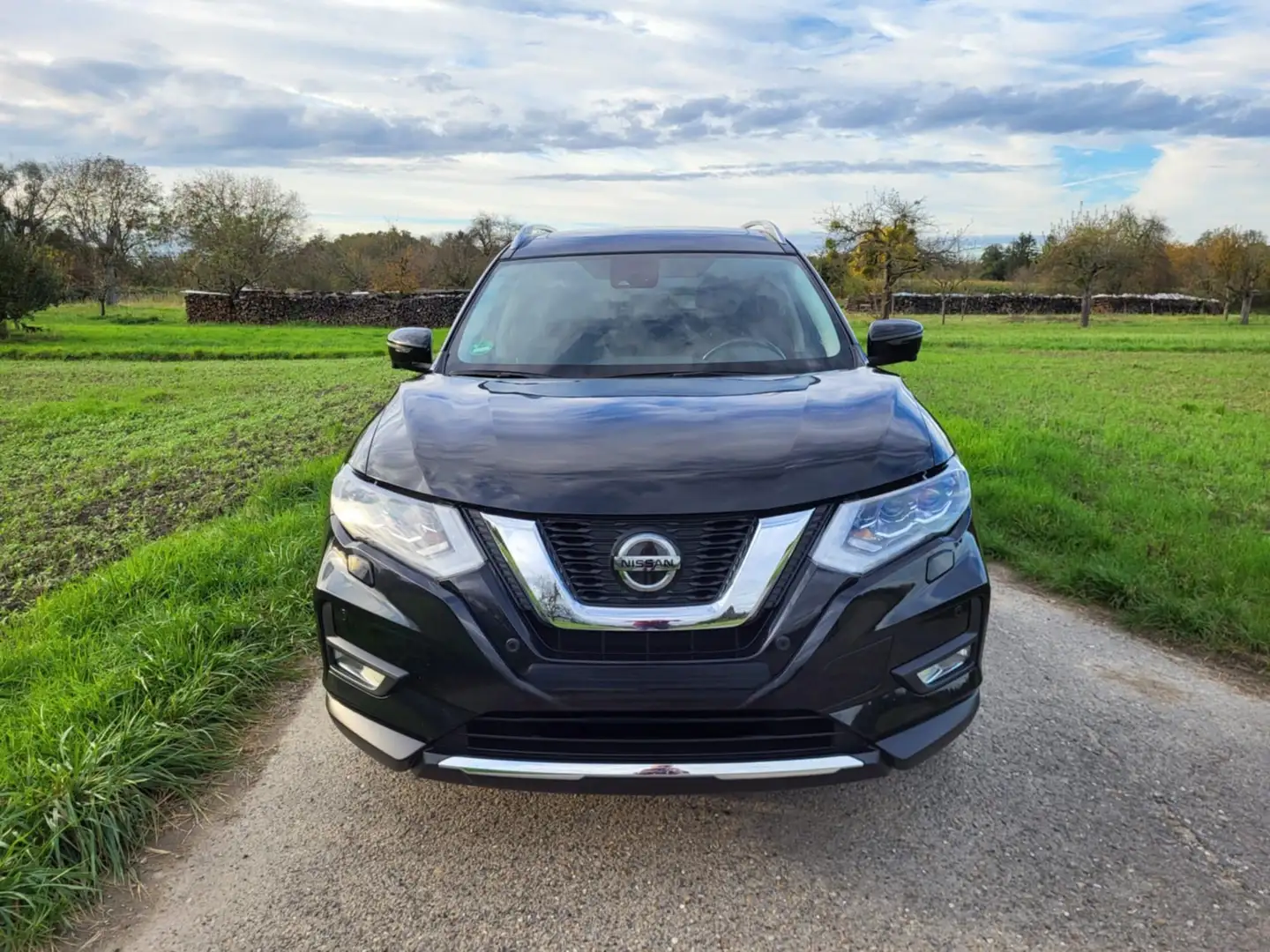 Nissan X-Trail X-Trail 1.7 dCi ALL-MODE 4x4i Xtronic Tekna Schwarz - 2
