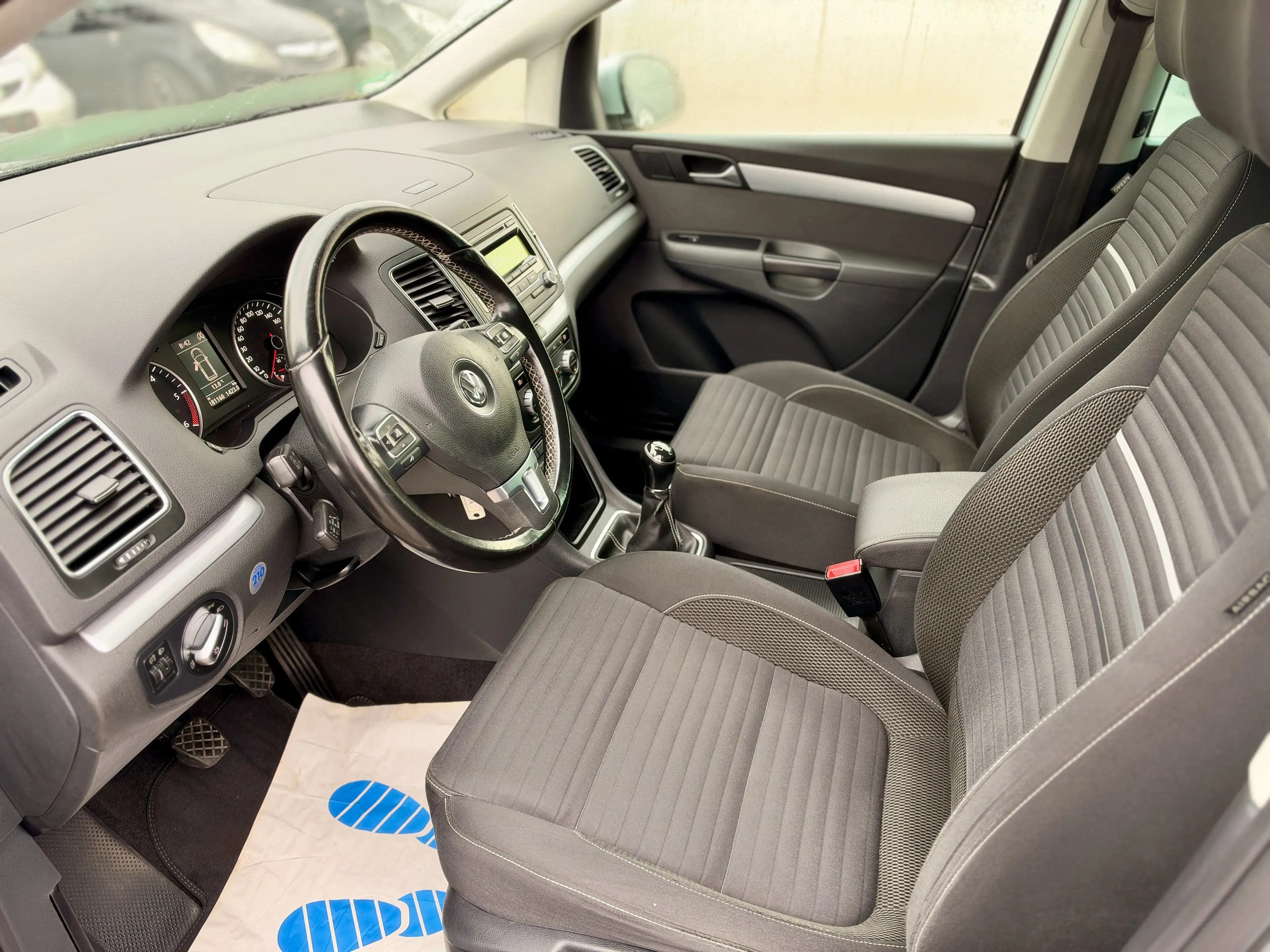 Volkswagen Sharan Cup BMT, 8fach bereift — photo 6