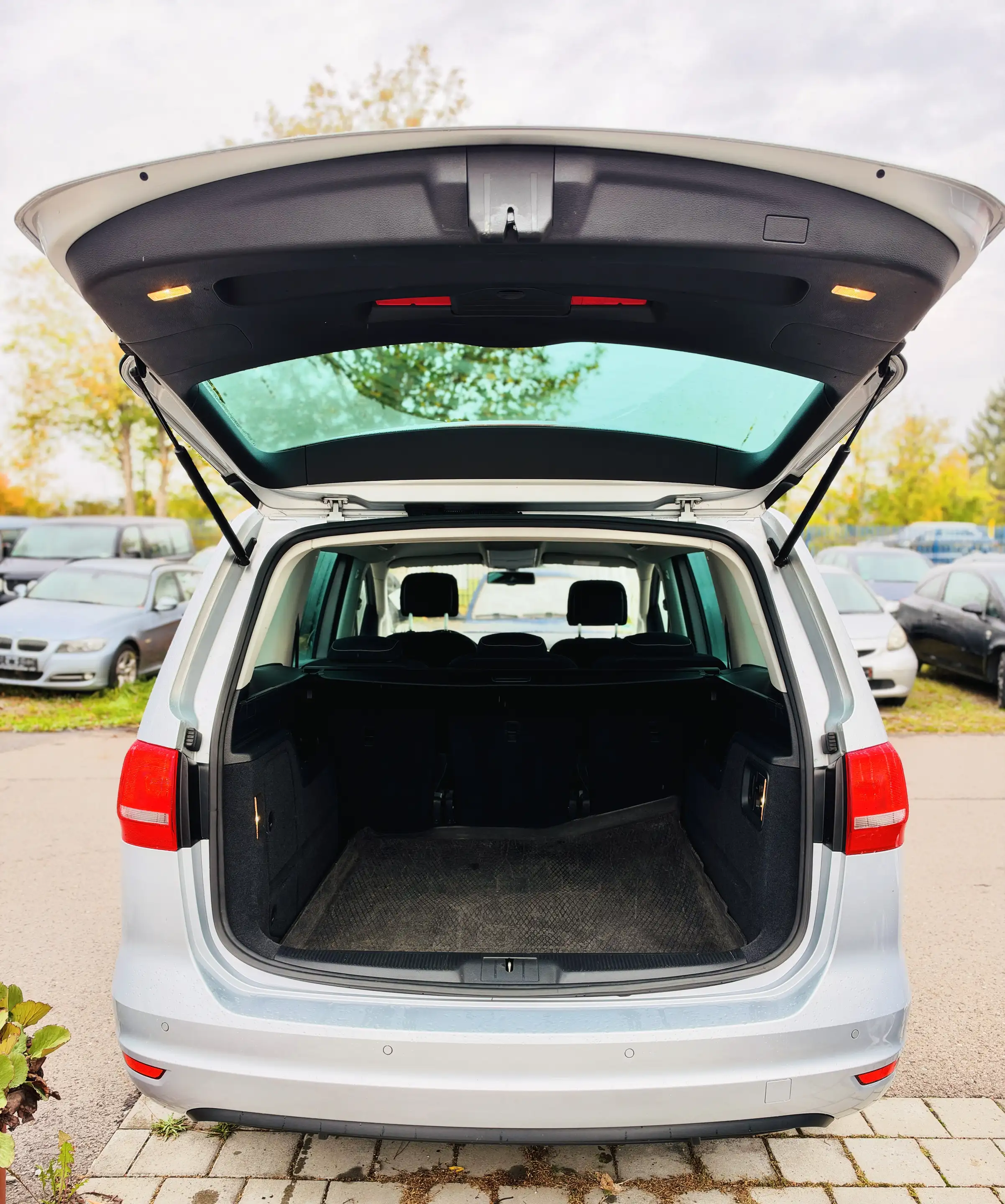 Volkswagen Sharan Cup BMT, 8fach bereift — photo 7